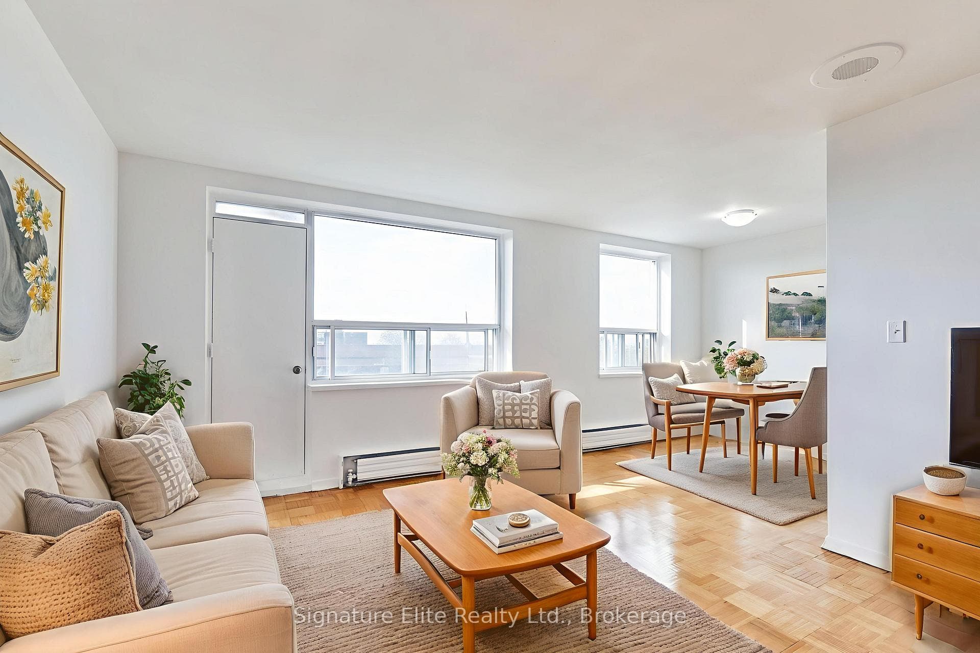 Photo of similar unit - Virtually Staged