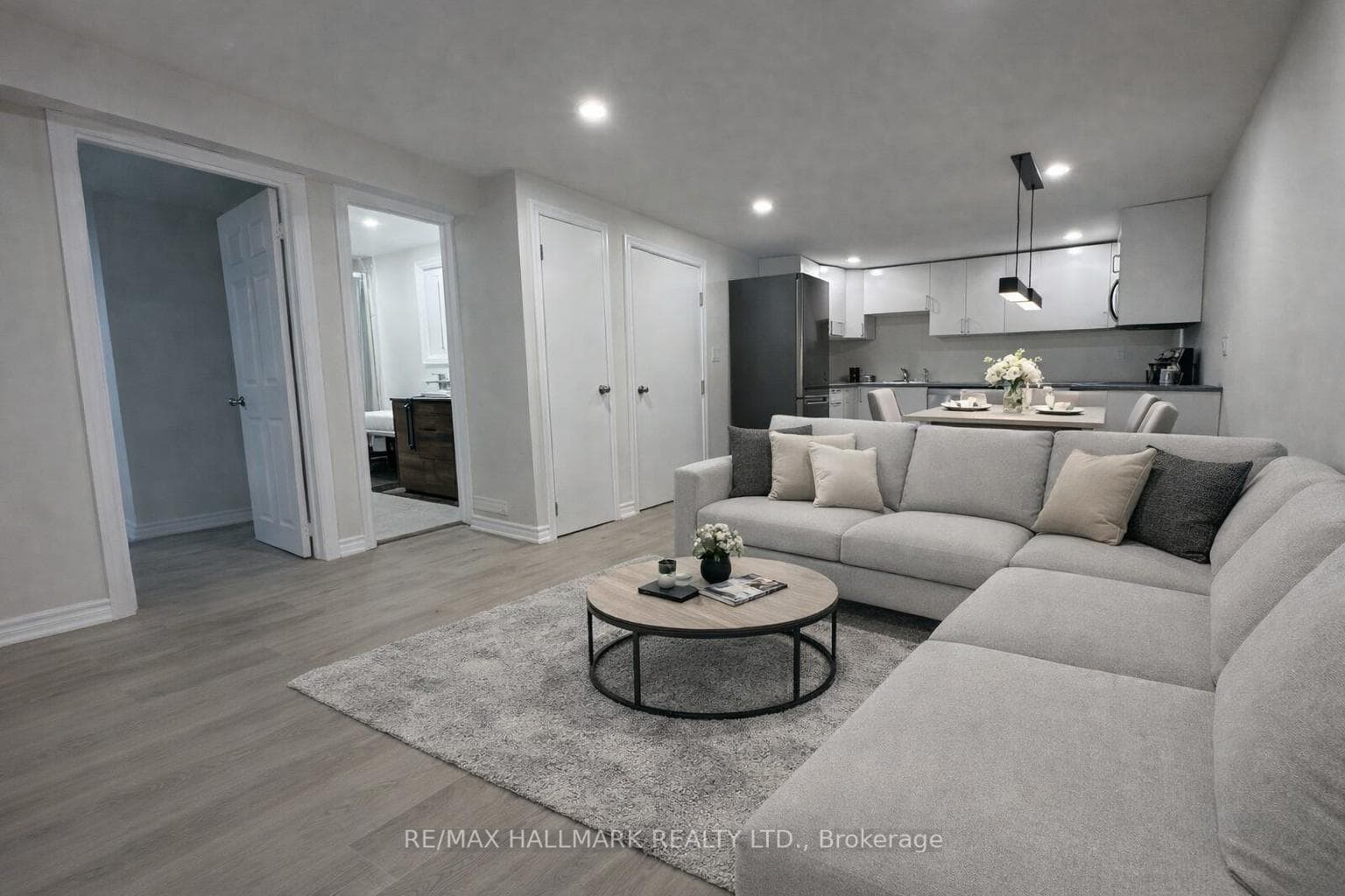 52 Nisbet Drive Unit #2BedBsmnt, Aurora, ON L4G 2K5 - Photo 1