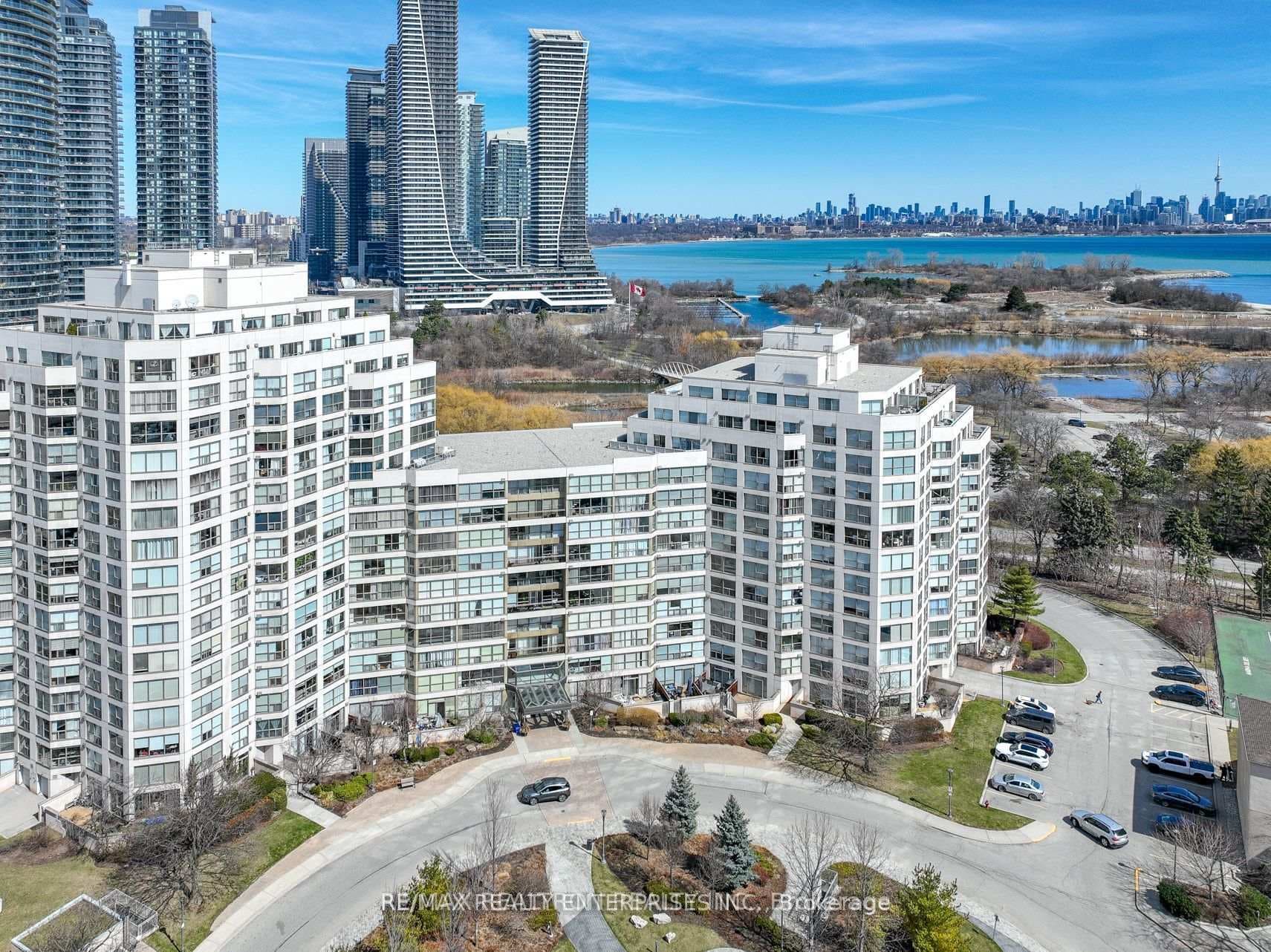 2261 Lake Shore Boulevard Unit 607, Liberty Village / Parkdale / South Parkdale, ON M8V 3X1 - Photo 1