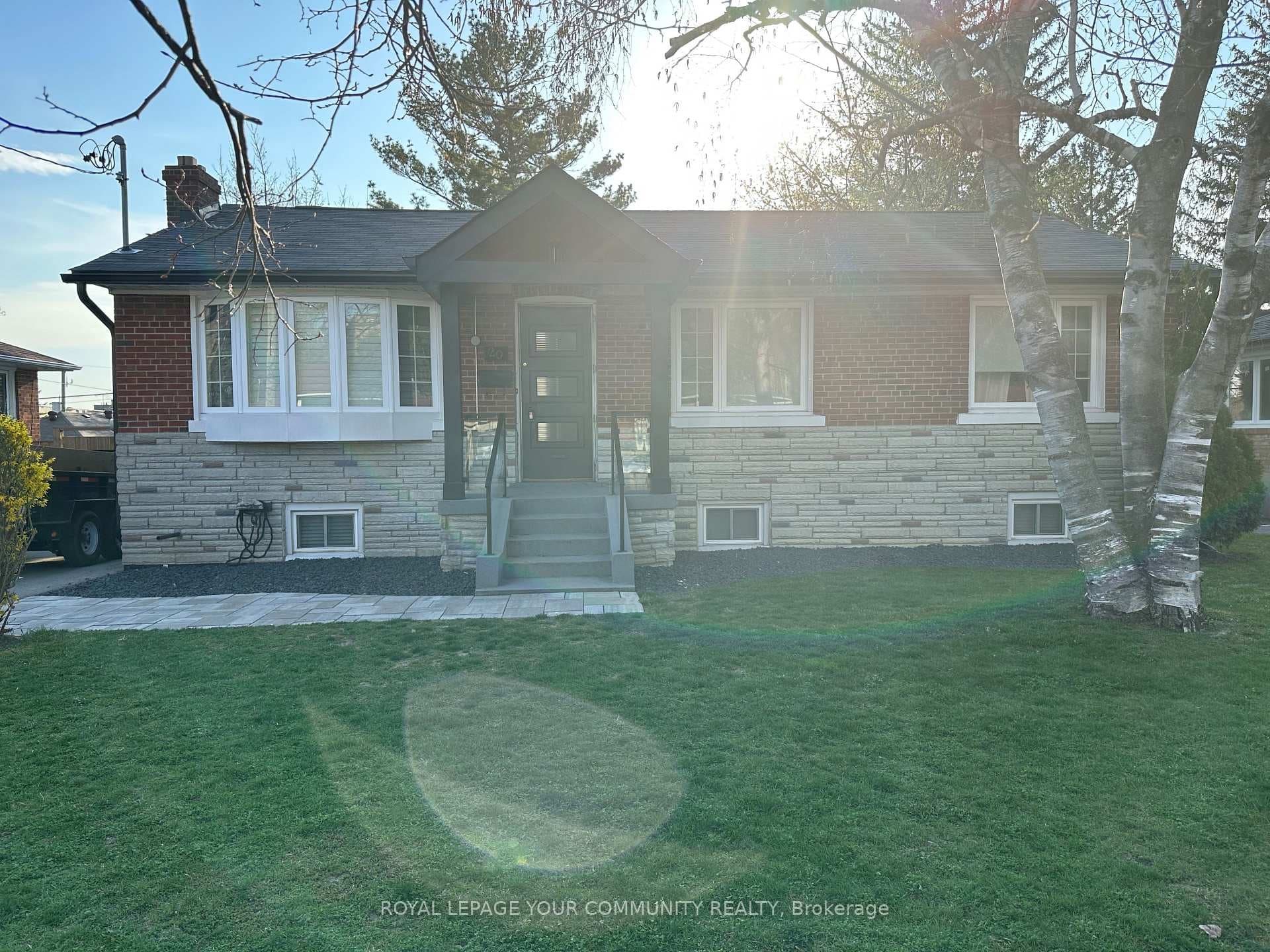 20 Bonny Lynn Court Unit Main, Dorset Park / Kennedy Park, ON M1K 3A4 - Photo 1