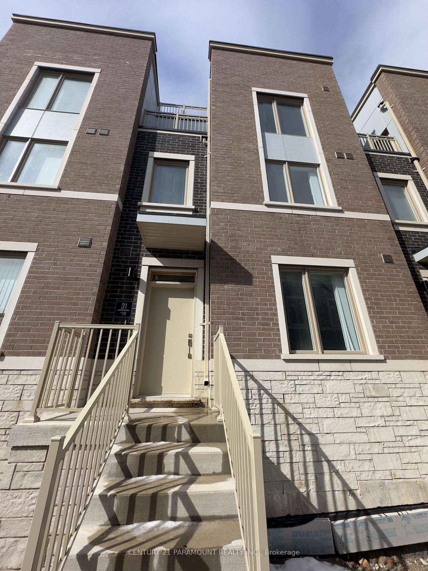 31 ALMOND BLOSSOM Mews Unit 142, Vaughan, ON L4K 0N7 - Photo 1