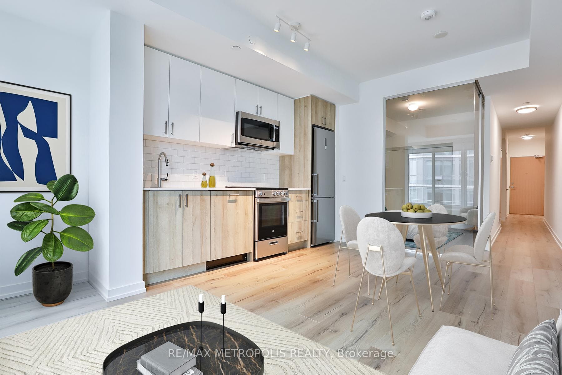 1195 The Queensway N/A Unit 412, Etobicoke (Islington / Rexdale), ON M8Z 0H1 - Photo 1
