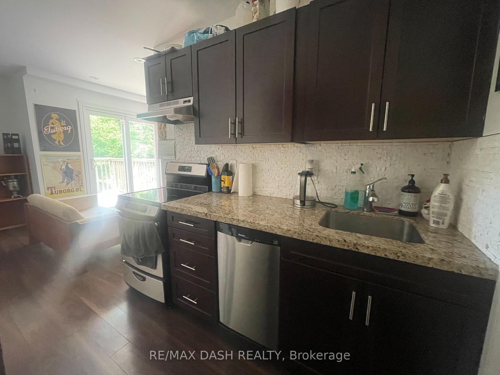 141 Admiral Road Unit 202, Annex / Yorkville / Summerhill, ON M5R 2L7 - Photo 1