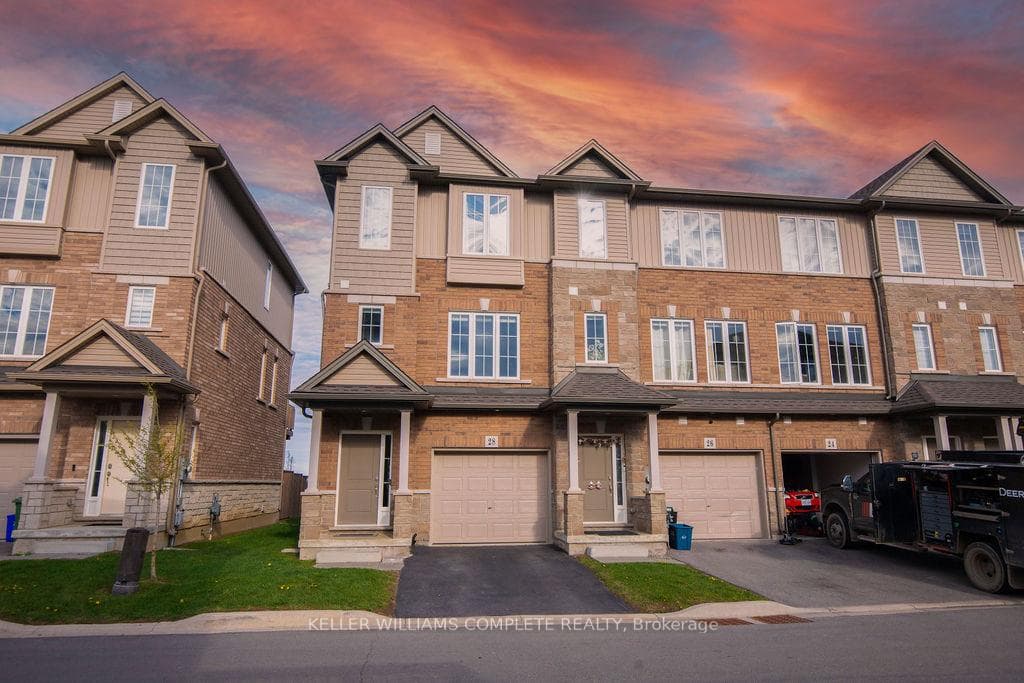 28 CANARY GRASS Boulevard, Hamilton