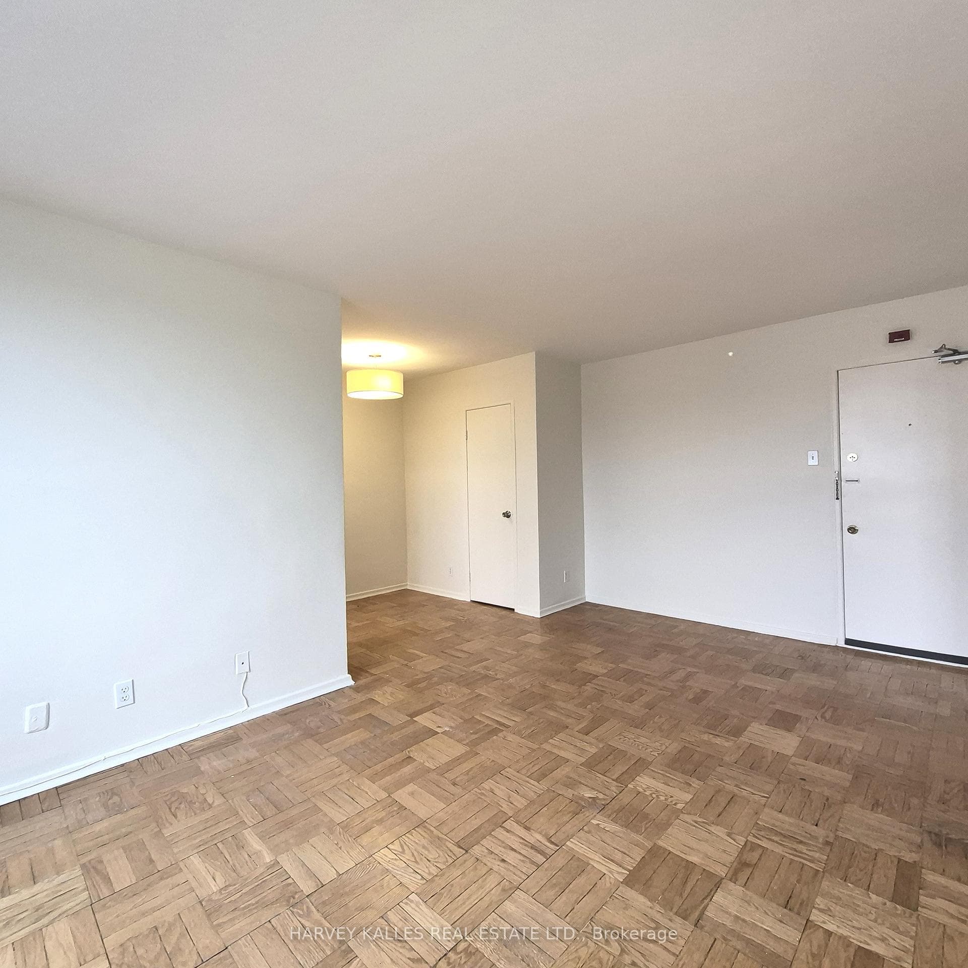 6 Glen Echo Road Unit 305, Lawrence Park / Bedford Park, ON M4N 2C9 - Photo 1