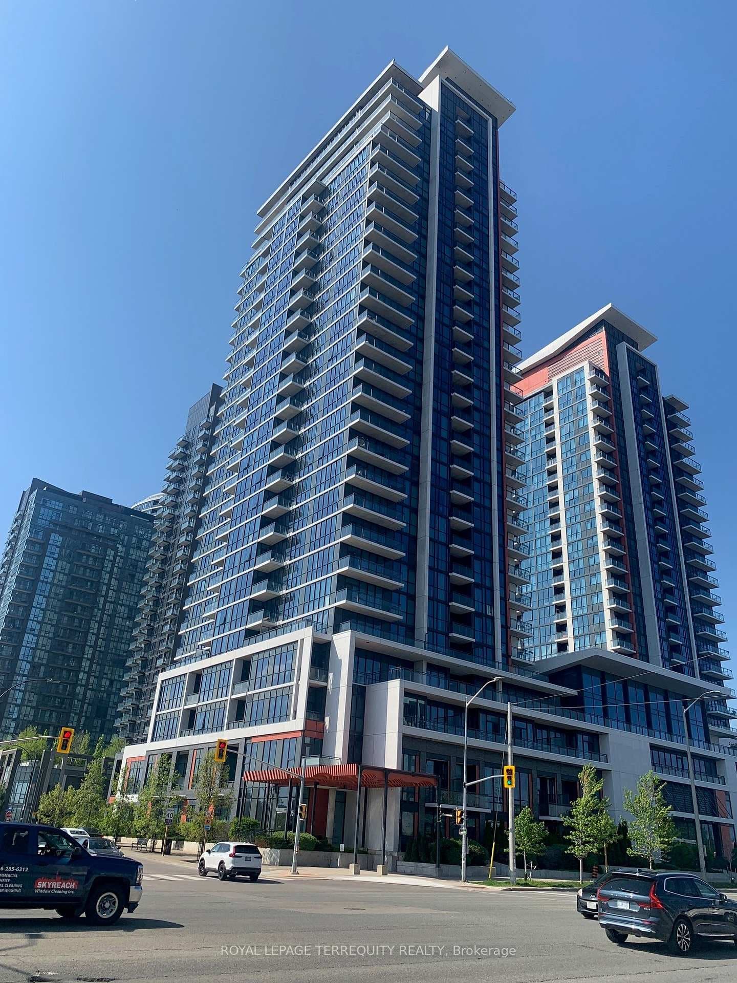 75 Eglinton Avenue Unit 703, Mississauga, ON L5R 0E5 - Photo 1