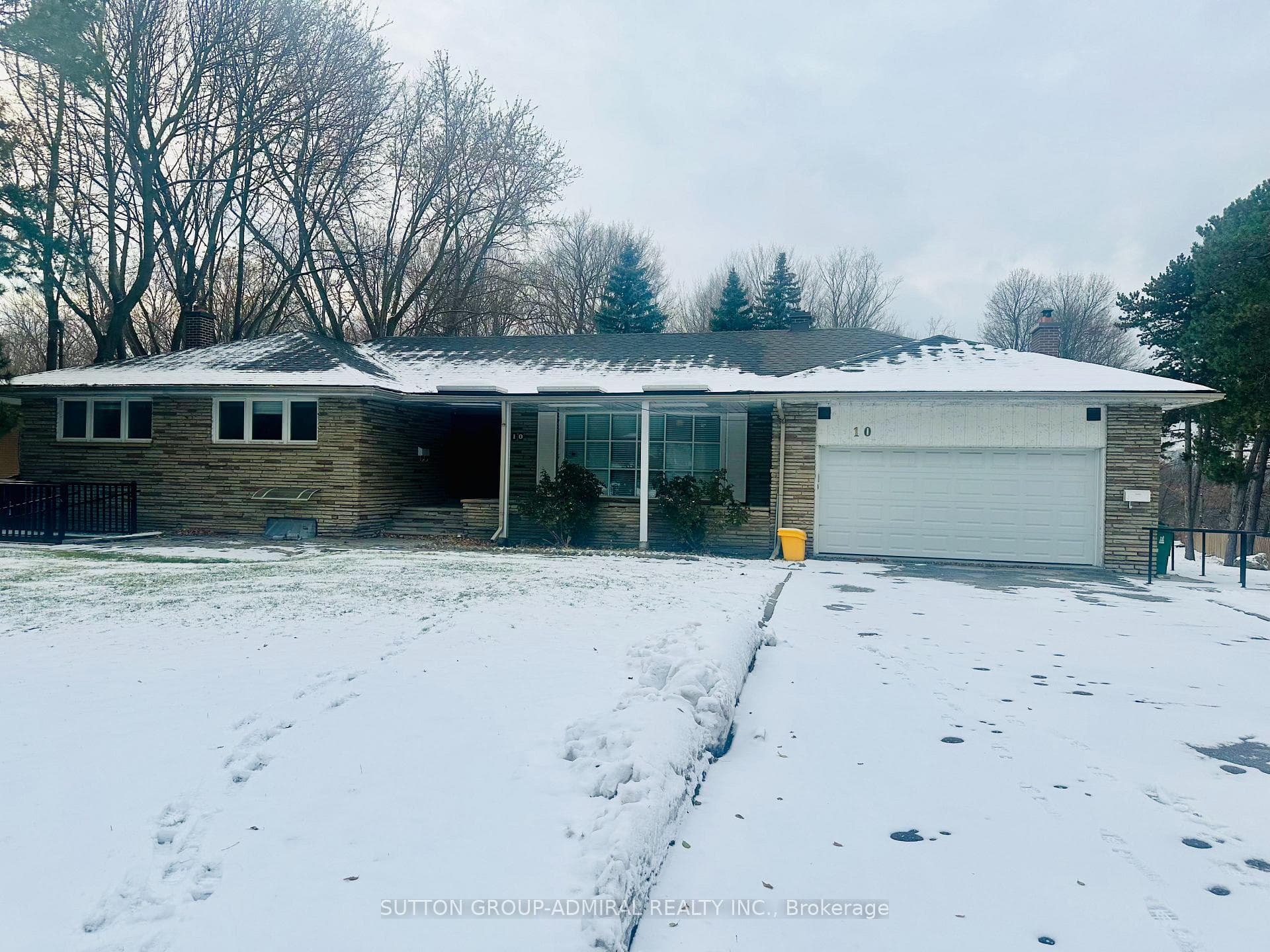 10 Silverdale Crescent Unit Lower, Don Mills / Parkwoods / Victoria Village, ON M3A 3H1 - Photo 1