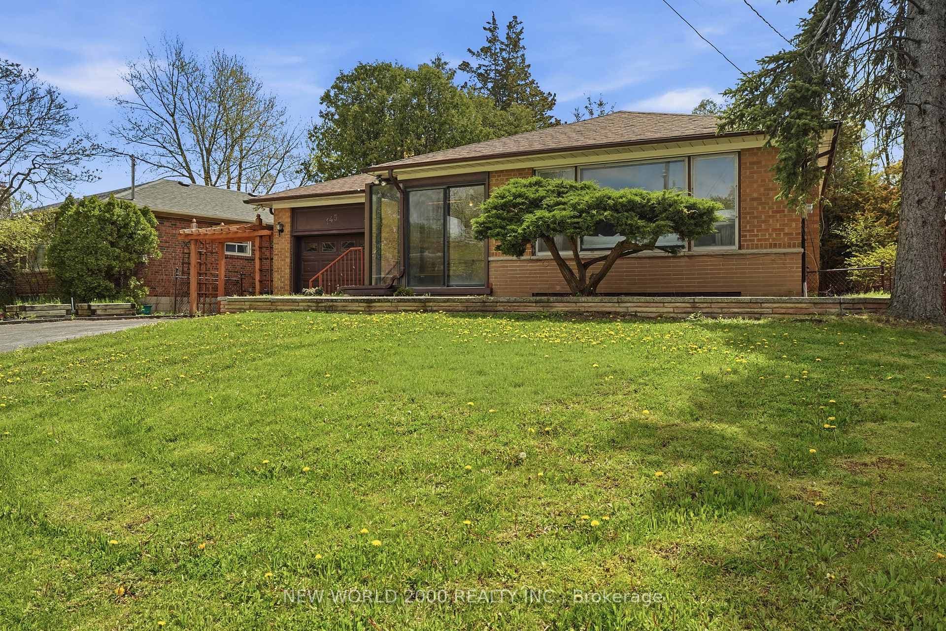 145 Elvaston Drive, Don Mills / Parkwoods / Victoria Village, ON M4A 1N8 - Photo 1