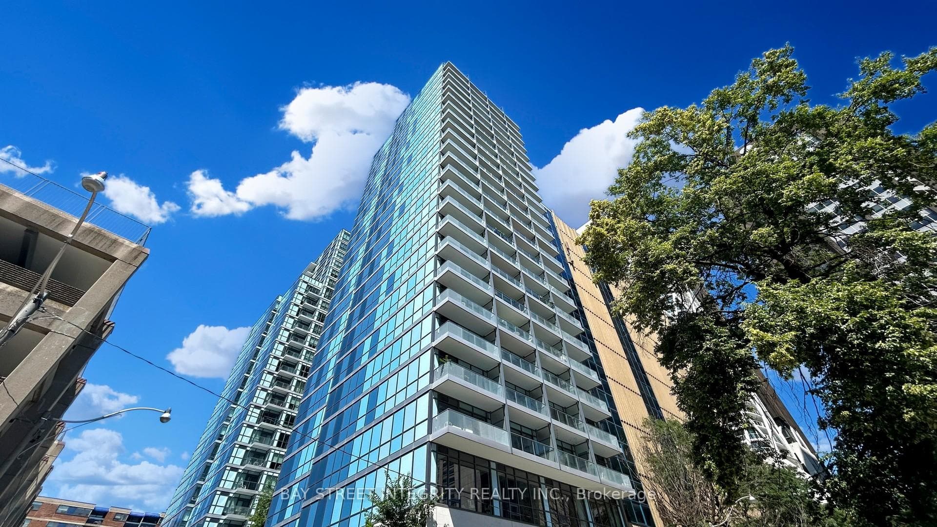 210 Simcoe Street Unit 2107, Downtown Toronto / Waterfront, ON M5T 1T4 - Photo 1