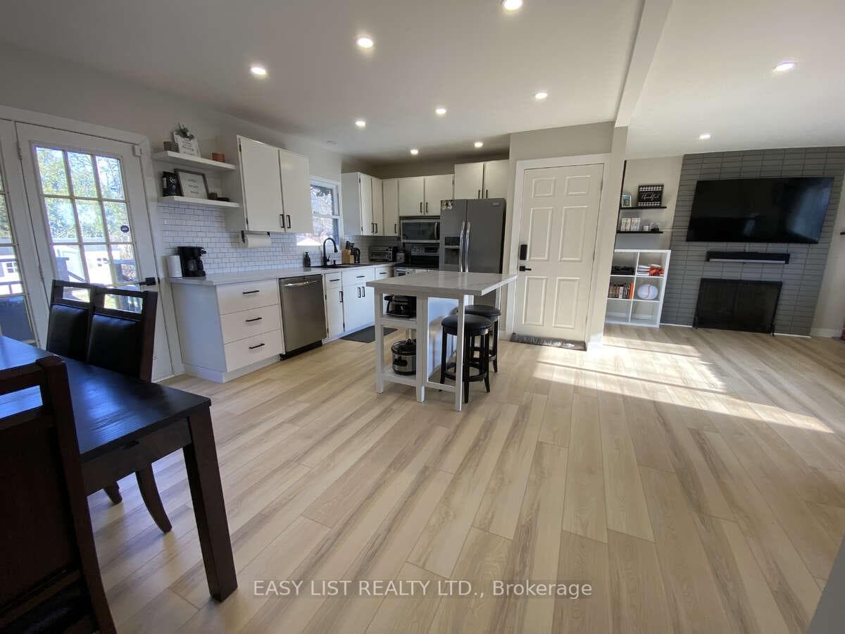 1188 Portland Street, London East, ON N5V 2L3 - Photo 1