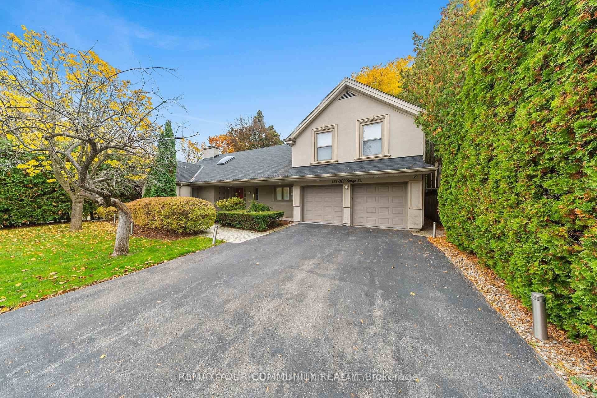 154 Old Yonge Street, Bridle Path / York Mills / Hoggs Hollow, ON M2P 1P9 - Photo 1