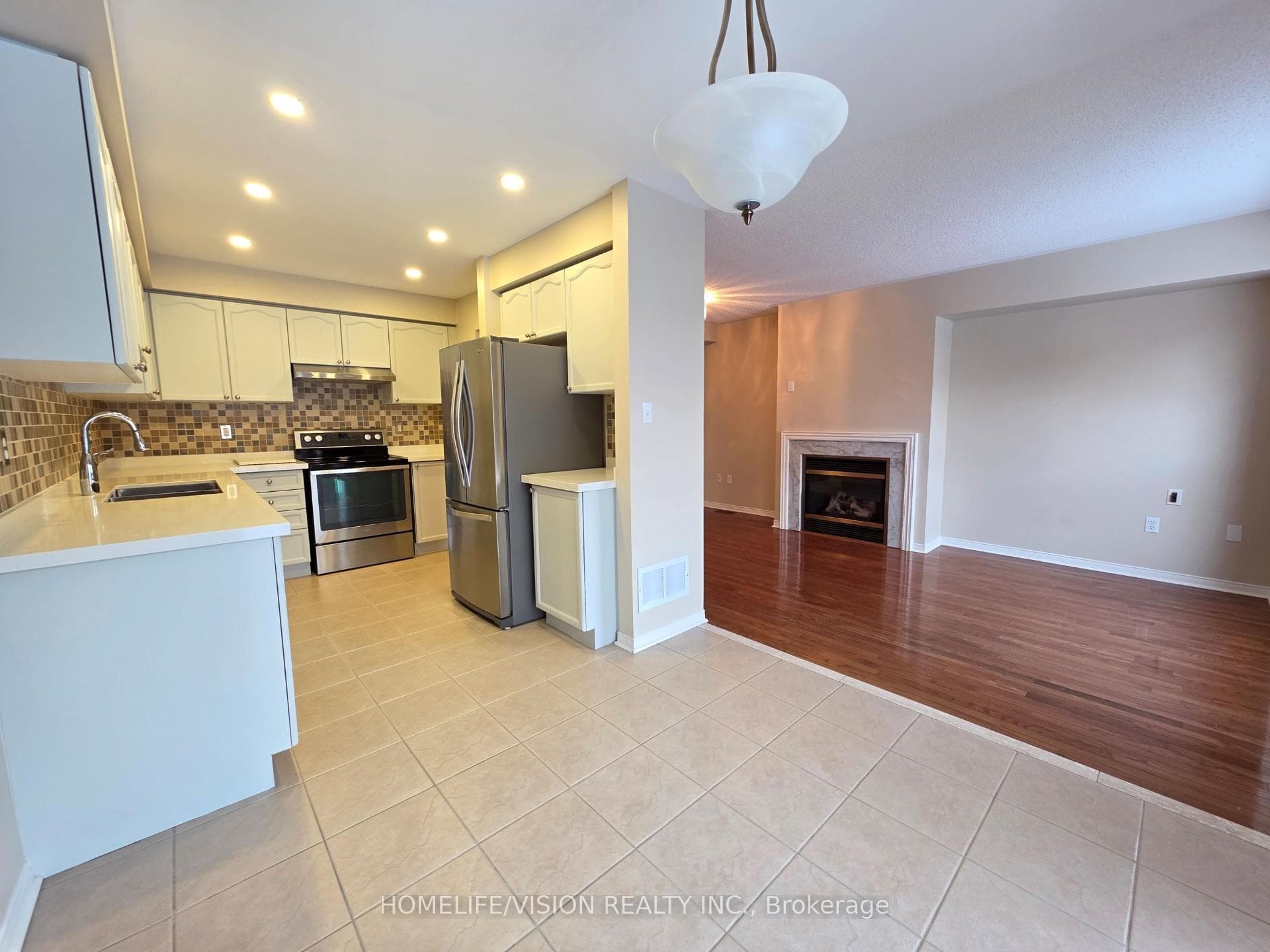 54 Mcnally Way, Aurora, ON L4G 7V3 - Photo 1