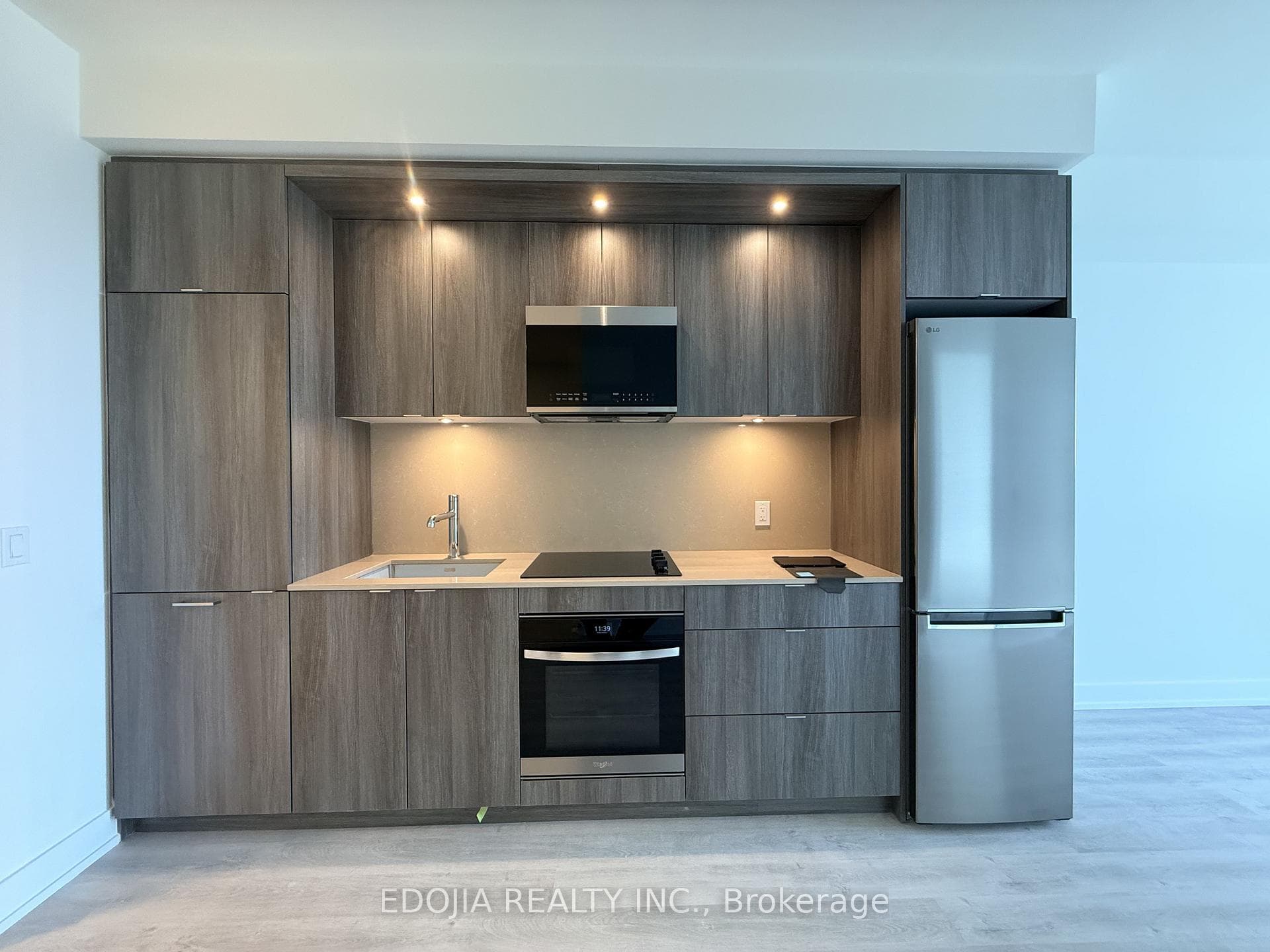 60 Central Park Roadway N/A Unit 2208, Toronto W08