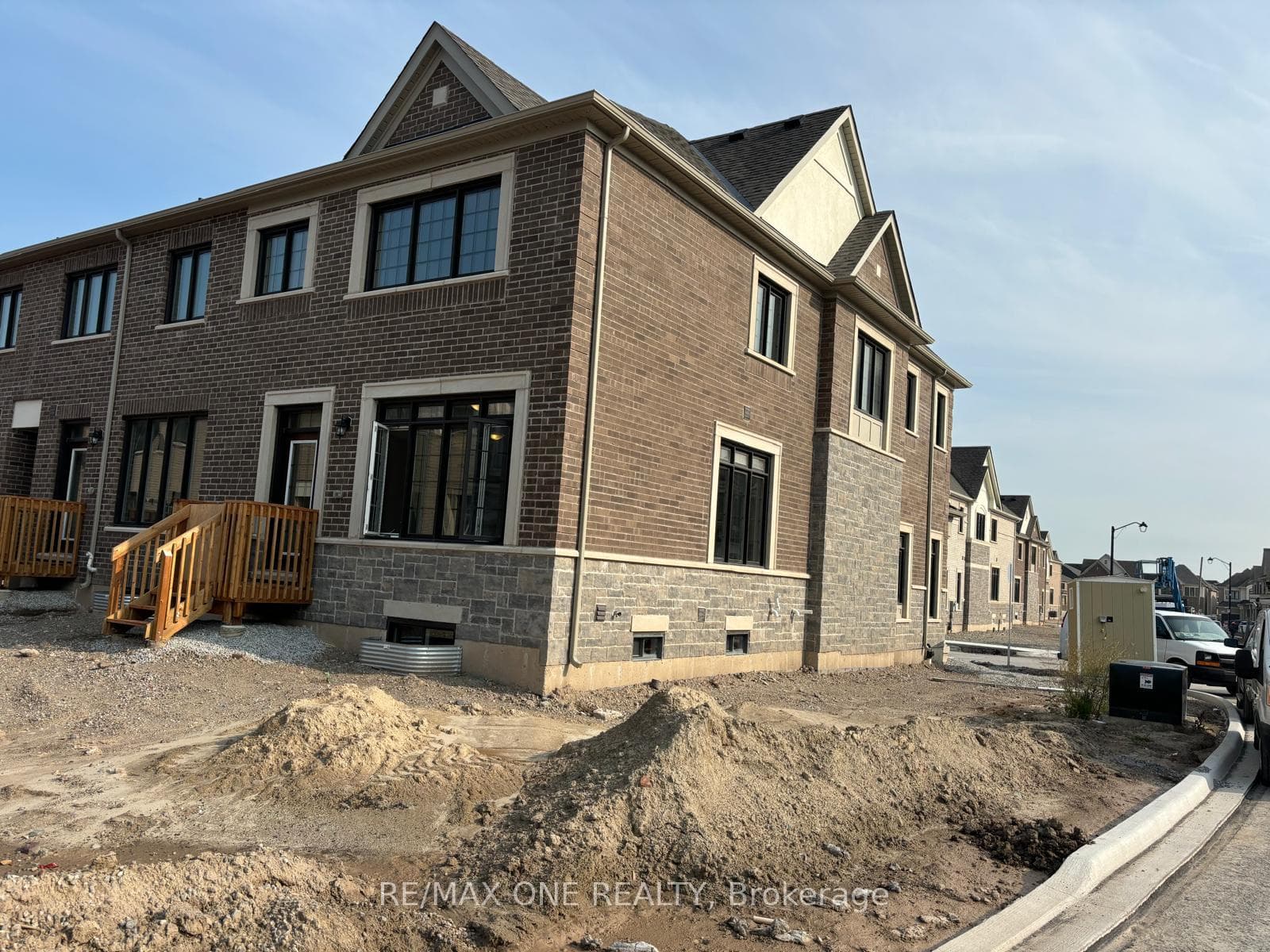 1474 PERIWINKLE Place, Milton, ON L9T 2X5 - Photo 1