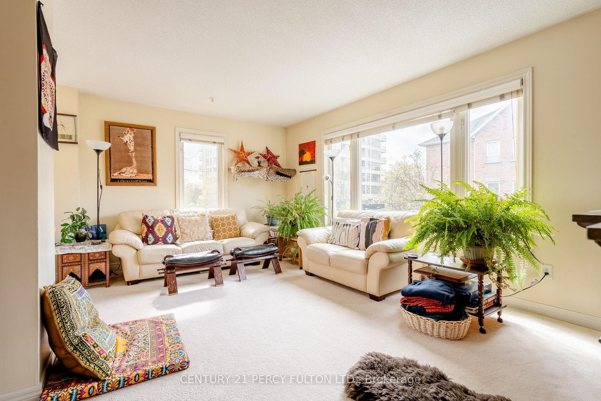 6A Leaside Park Drive, Flemingdon Park / Don Mills, ON M4H 1R3 - Photo 1