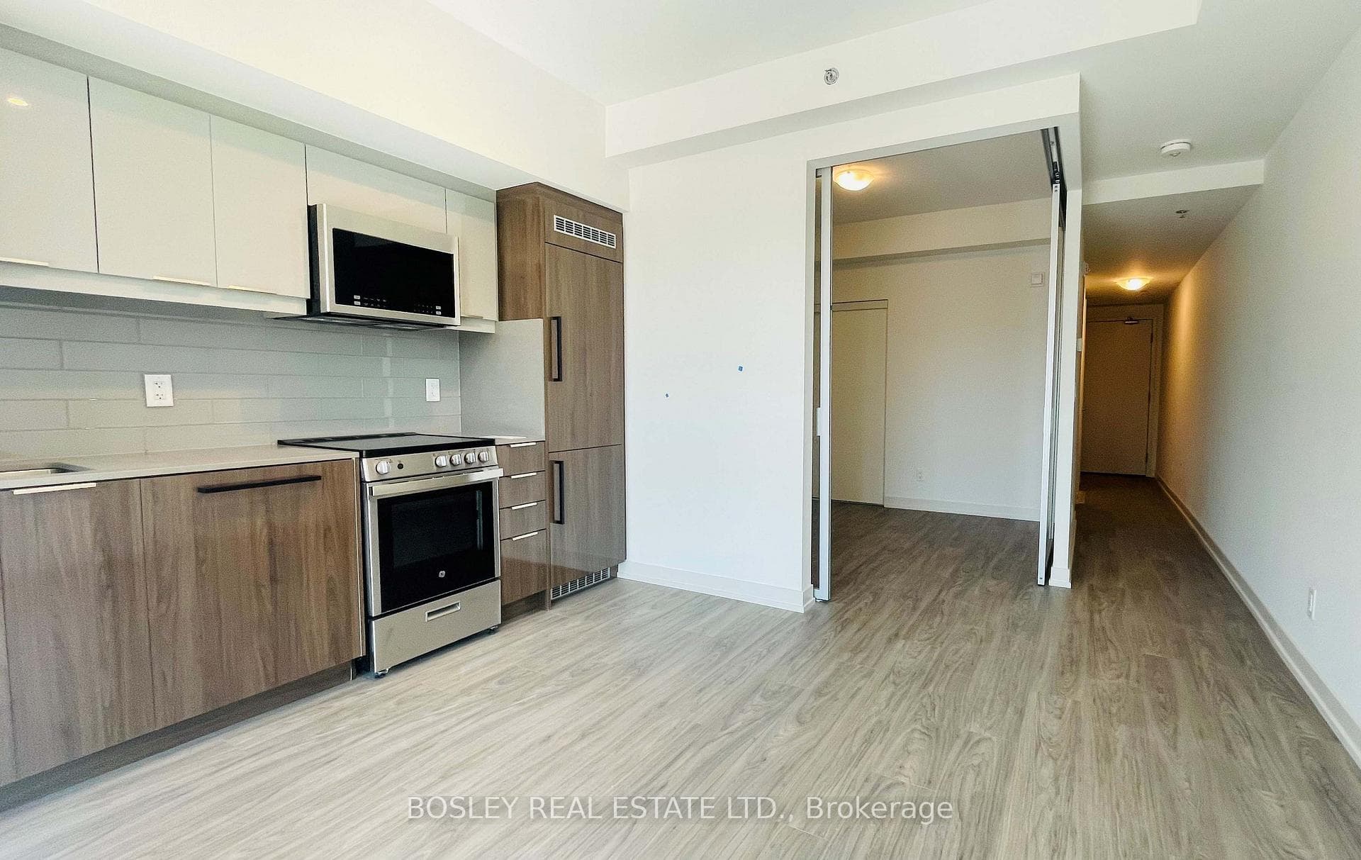 2201 Kingston Road Unit 2211, Birch Cliff / Cliffside, ON M1N 1T7 - Photo 1