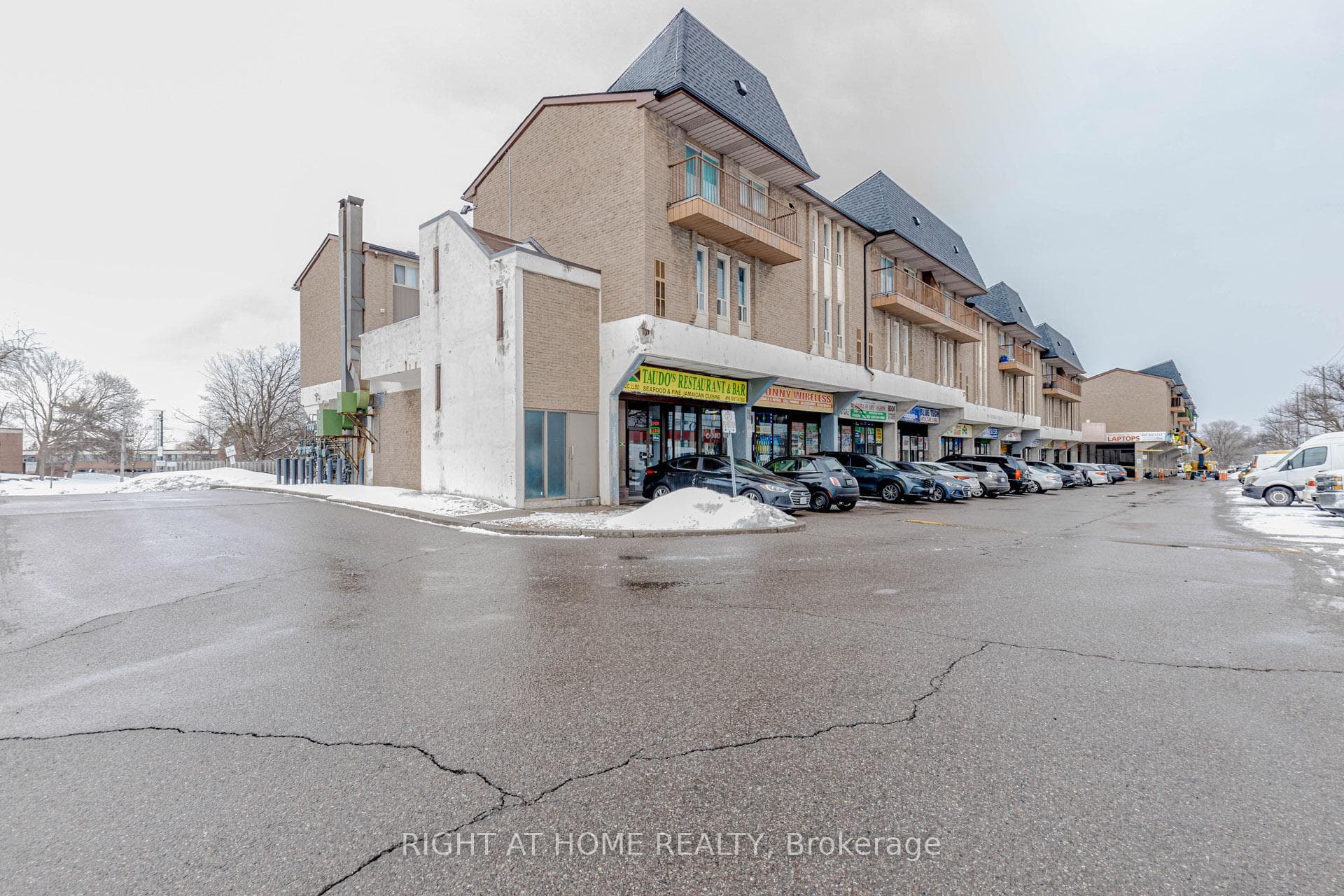 40 Rexdale Boulevard Unit 3, Etobicoke (West Mall / Rexdale), ON M9W 5Z3 - Photo 1