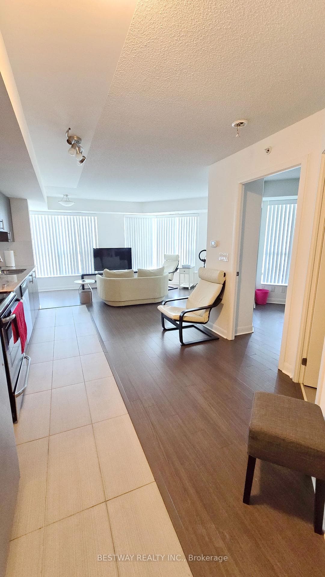 75 Norman Bethune Avenue Unit 208, Richmond Hill