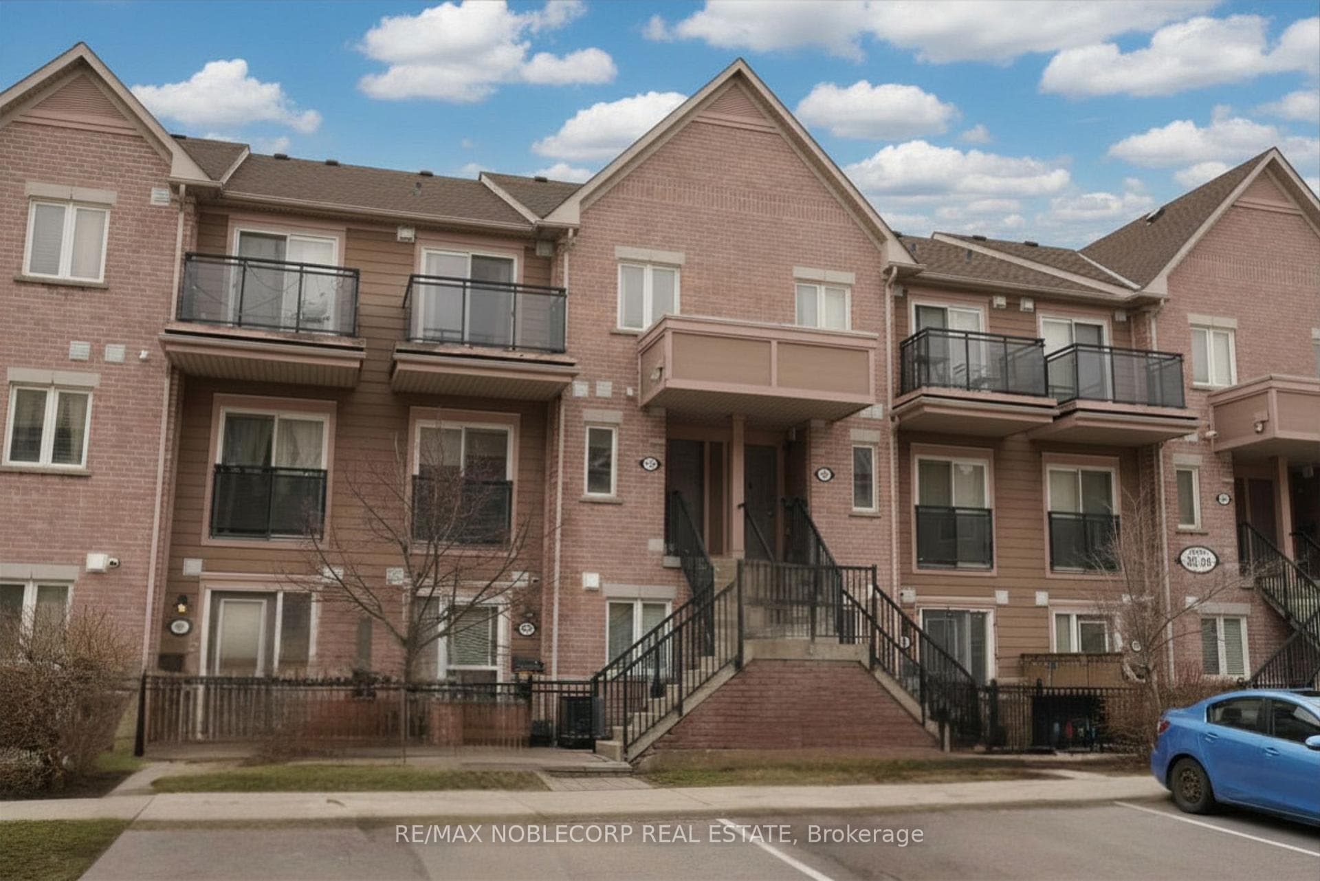 4975 Southampton Drive Unit 192, Mississauga, ON L5M 8E4 - Photo 1