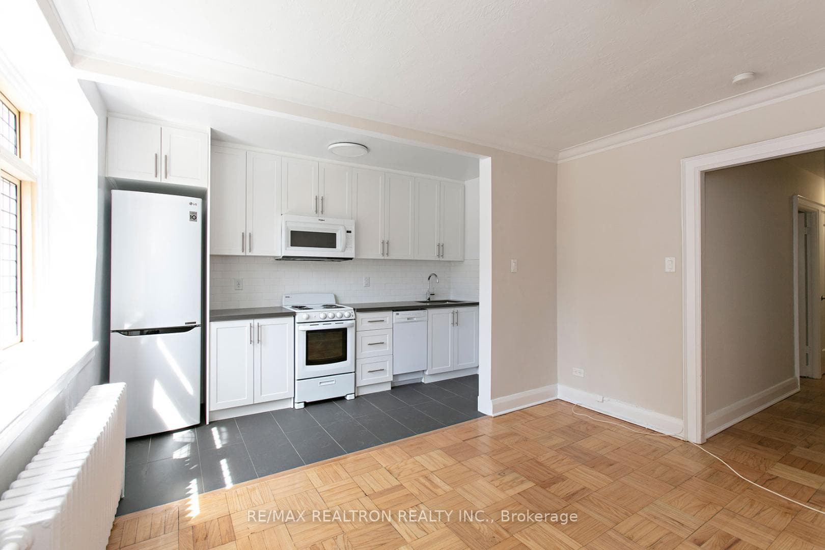 398 Avenue Road Unit 321, Annex / Yorkville / Summerhill, ON M4V 2H5 - Photo 1