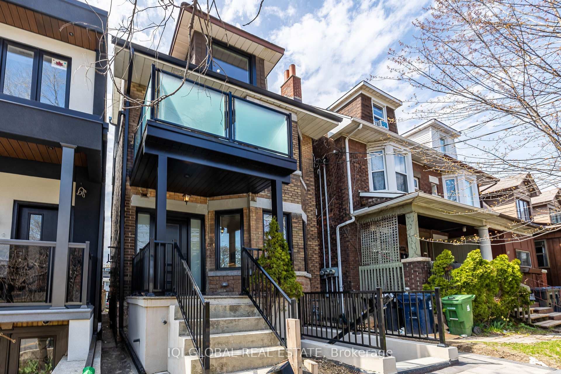 1502 Dufferin Street Unit 3rd Flr, Bloor West Village / Swansea, ON M6H 3L4 - Photo 1