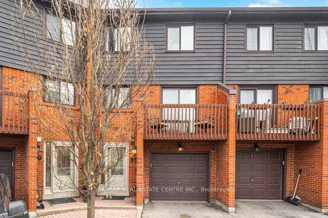 4165 Fieldgate Drive Unit 85, Mississauga, ON L4W 2M9 - Photo 1