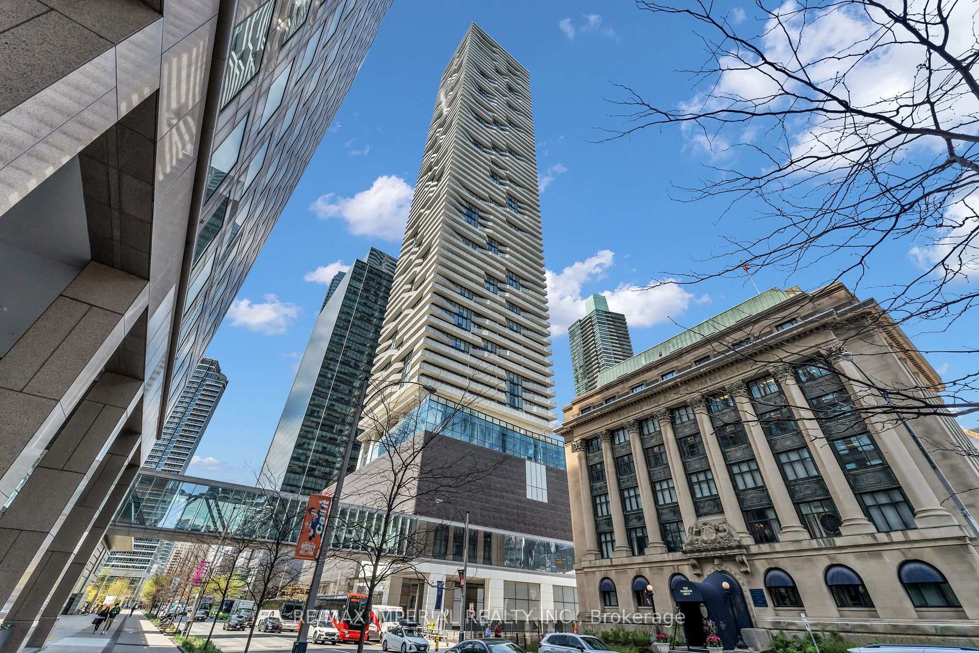 88 Harbour Street Unit 6007, Toronto C01