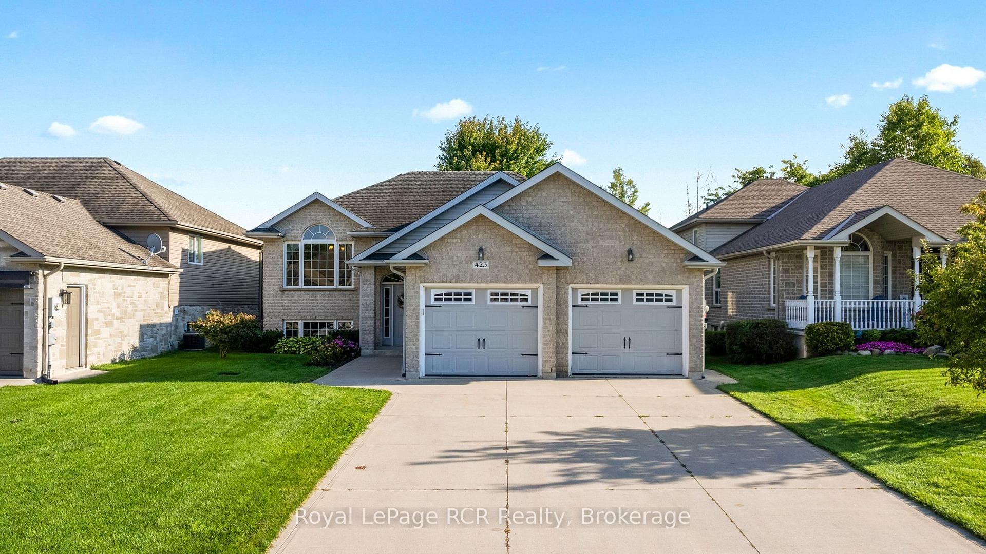 Welcome to 423 1st St. SW, Owen Sound.