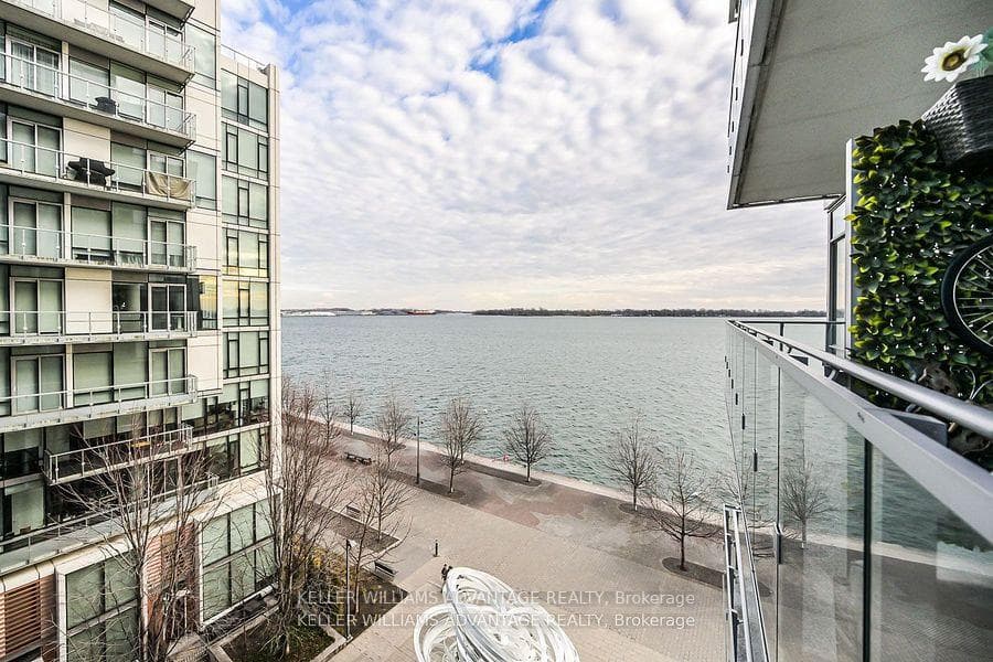 29 Queens Quay Unit 616, Regent Park / Cabbagetown / St. James Town, ON M5E 0A4 - Photo 1