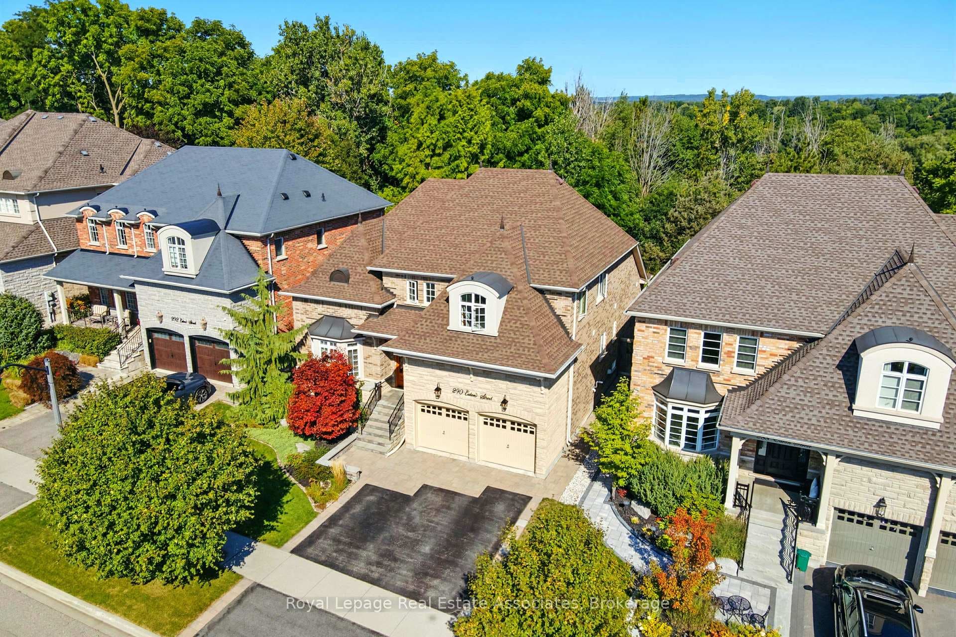 290 Eaton Street, Halton Hills, ON L7G 6N8 - Photo 1