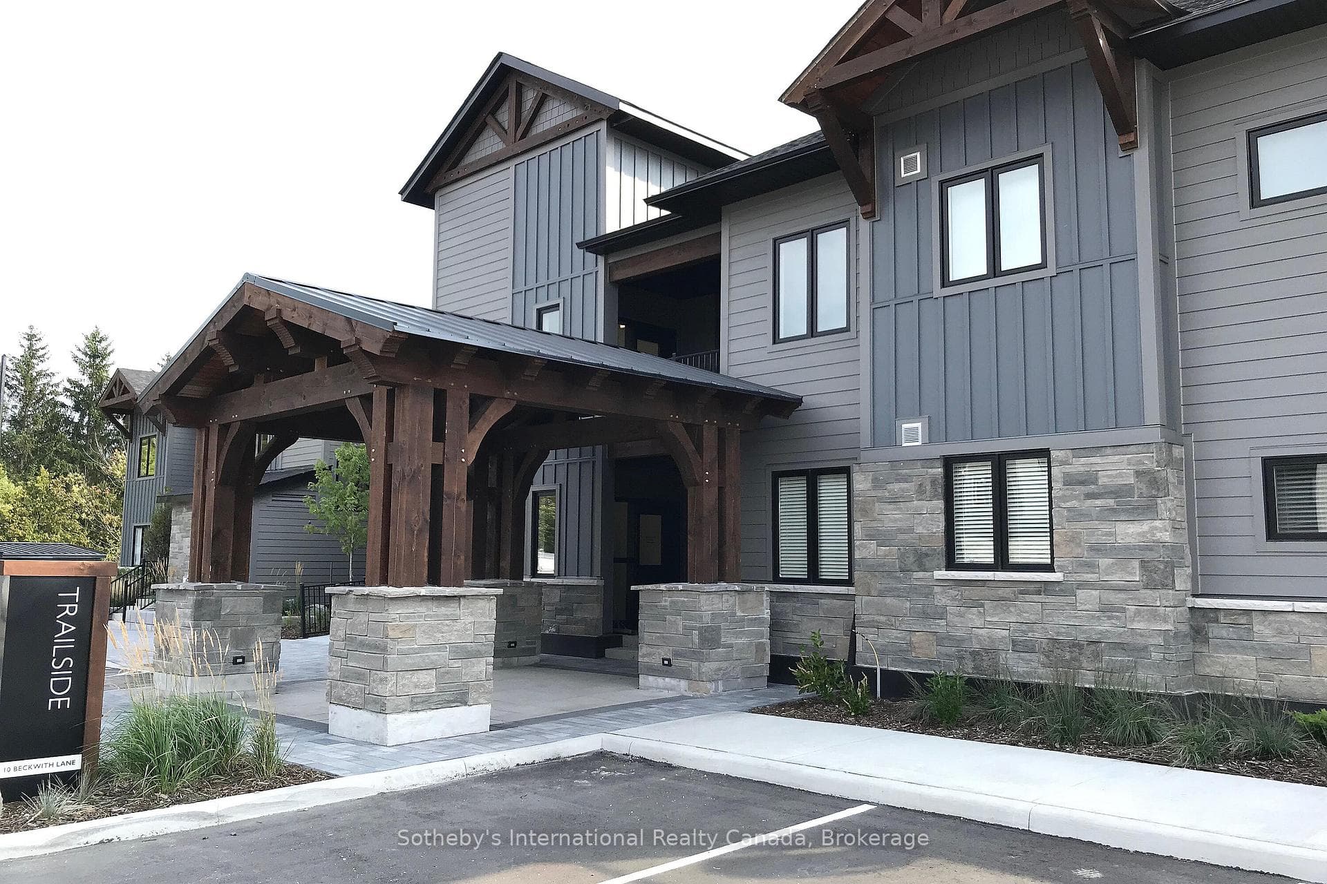 10 Beckwith Lane Unit 206, Blue Mountains, ON L9Y 0A4 - Photo 1