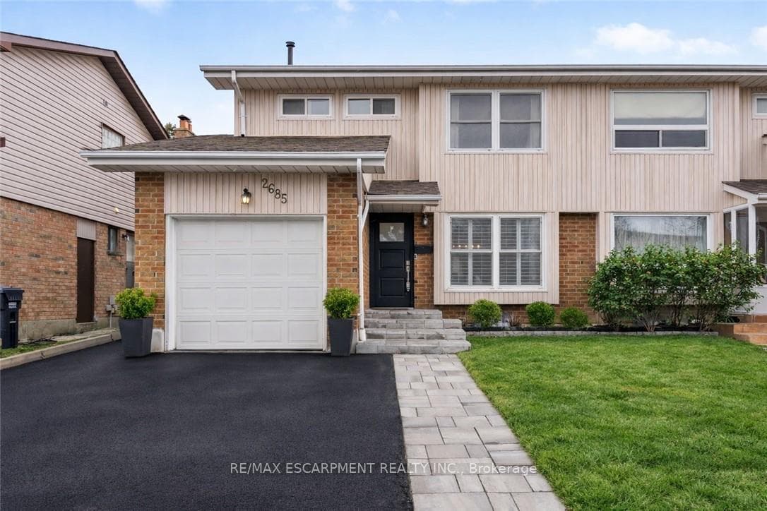 2685 Los Palmas Court, Mississauga, ON L5N 2G6 - Photo 1