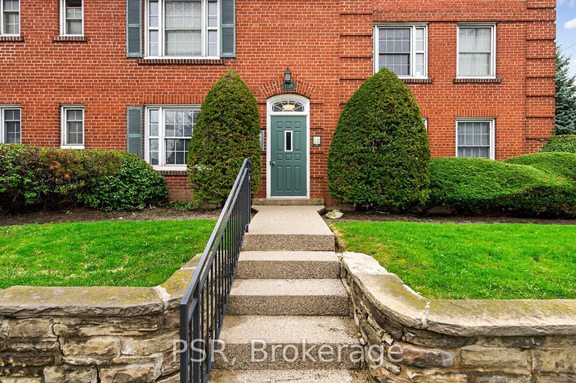 1325 Bayview Avenue Unit L21, Flemingdon Park / Don Mills, ON M4G 3A5 - Photo 1