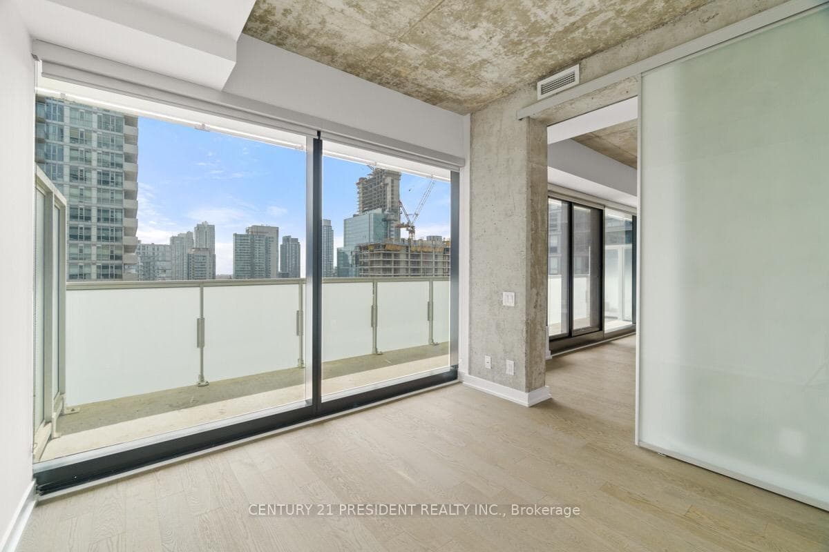 11 Charlotte Street Unit 1901, Toronto C01