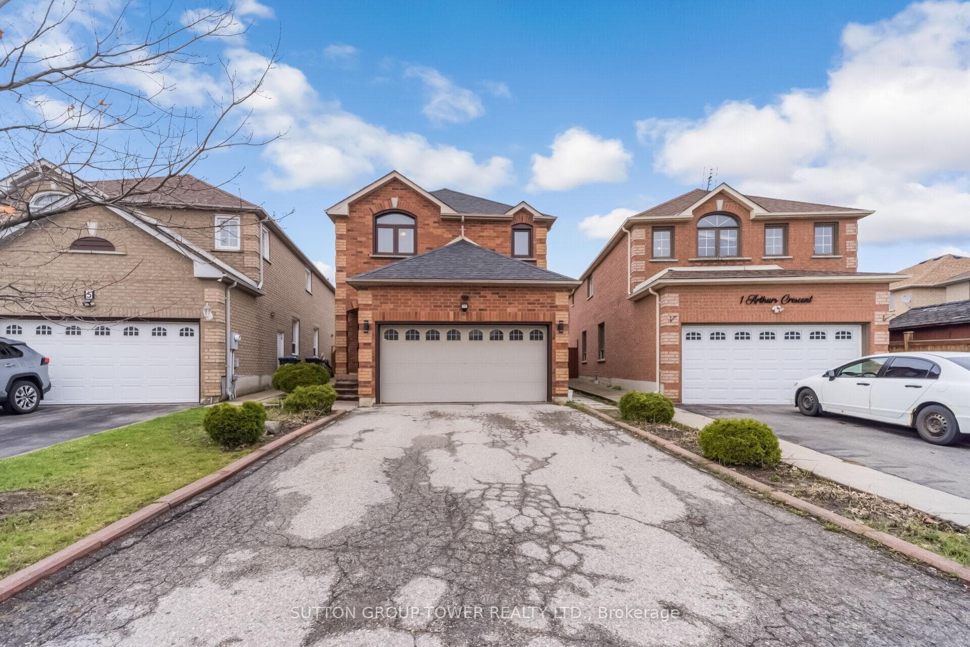 3 Arthurs Crescent, Brampton
