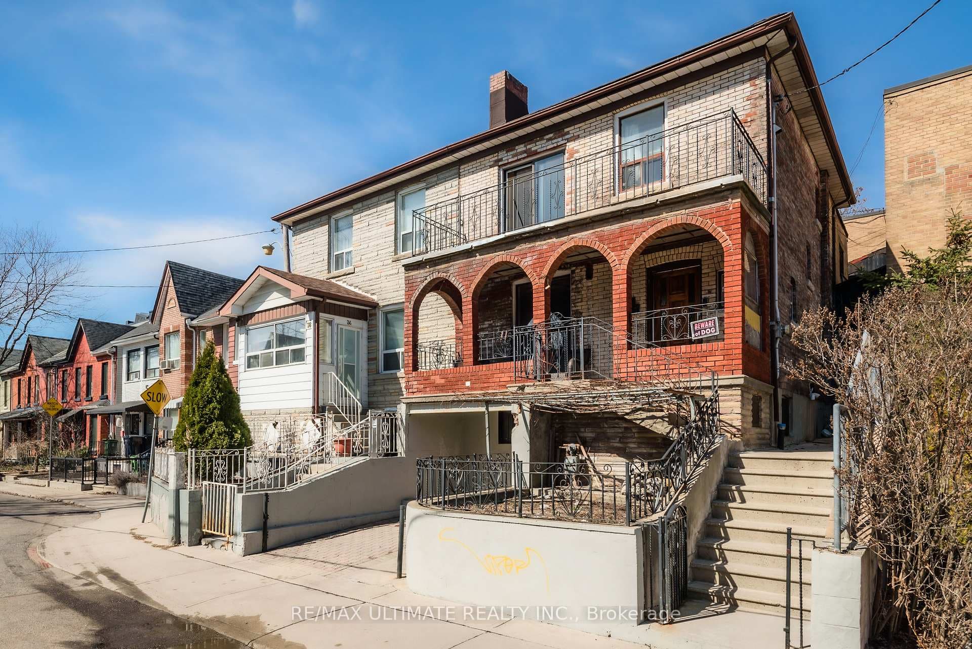 34 Hickson Street, Toronto C01