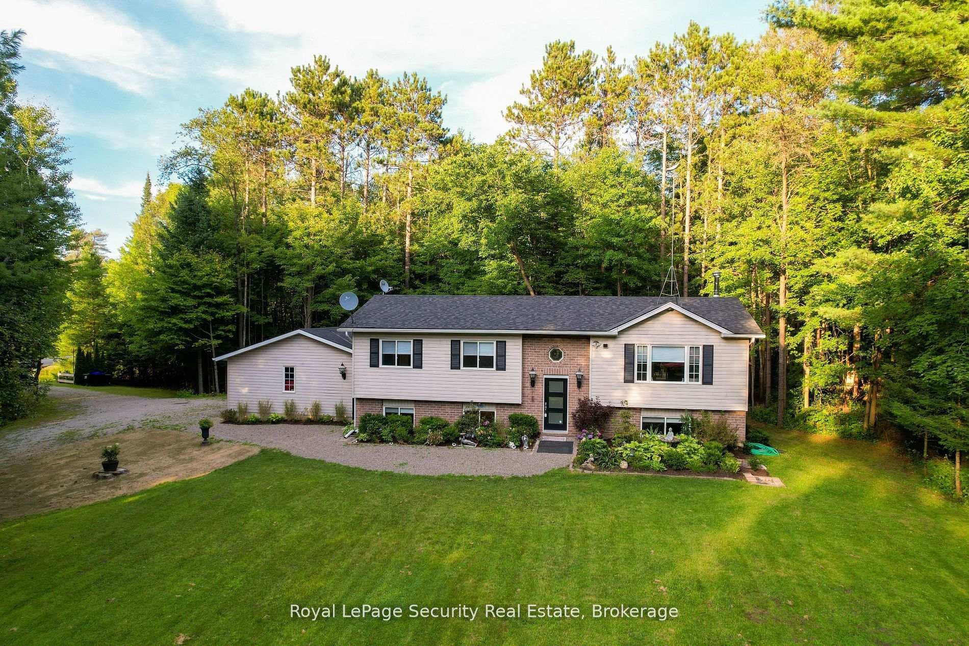 7458 5th Line, Essa, ON L0M 1B1 - Photo 1