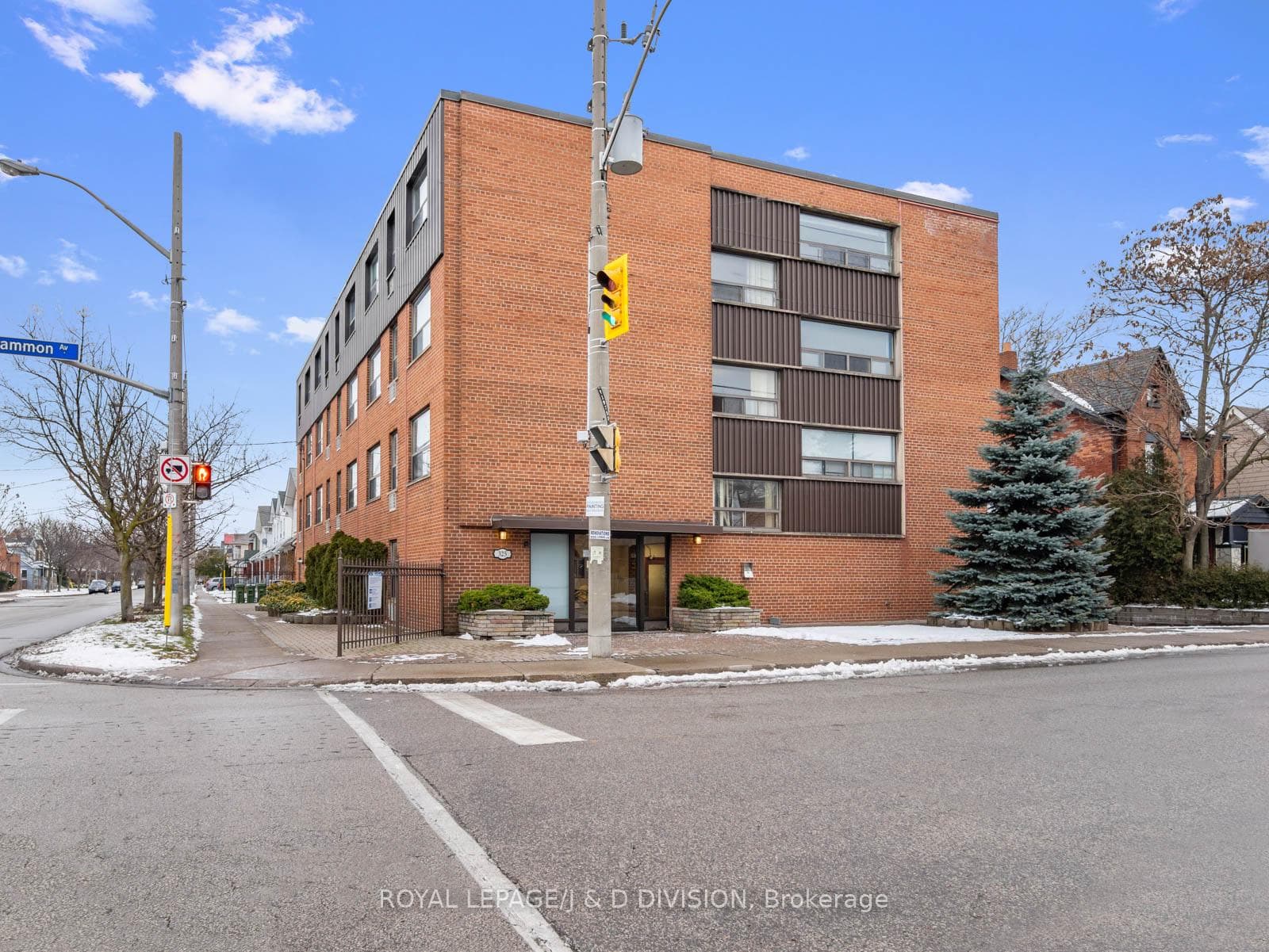325 Sammon Ave