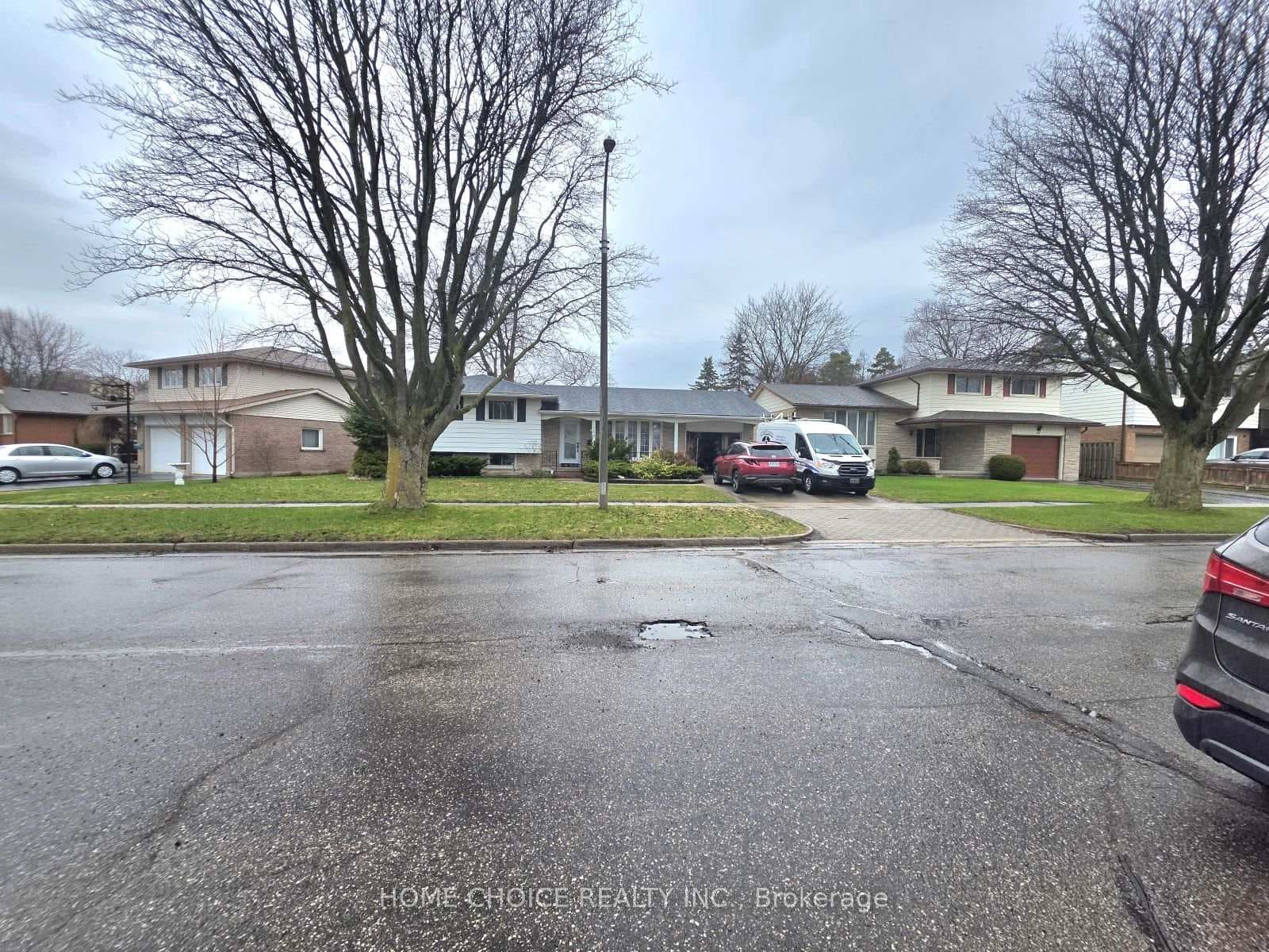 130 Champlain Crescent, Kitchener