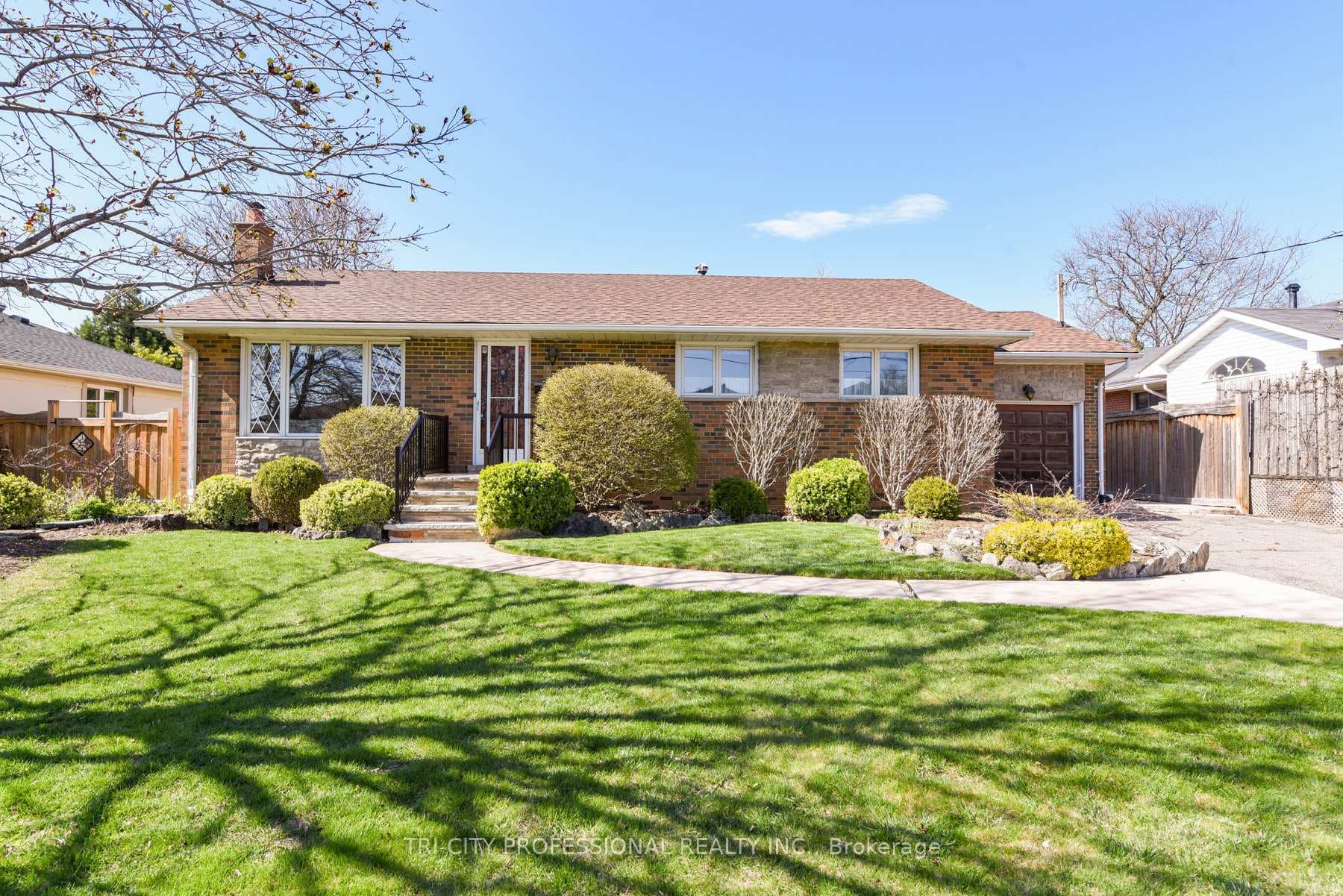 109 Swanhurst Boulevard, Mississauga, ON L5N 1B8 - Photo 1