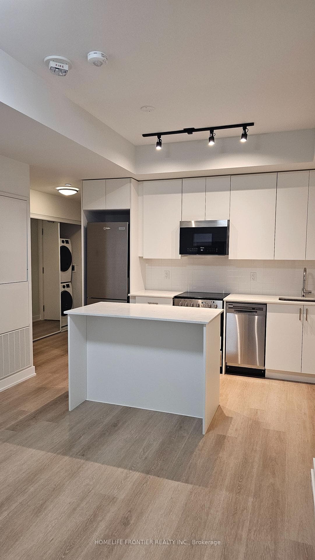 15 Ellerslie Avenue Unit 1105, Thornhill / Willowdale, ON M2N 0L7 - Photo 1