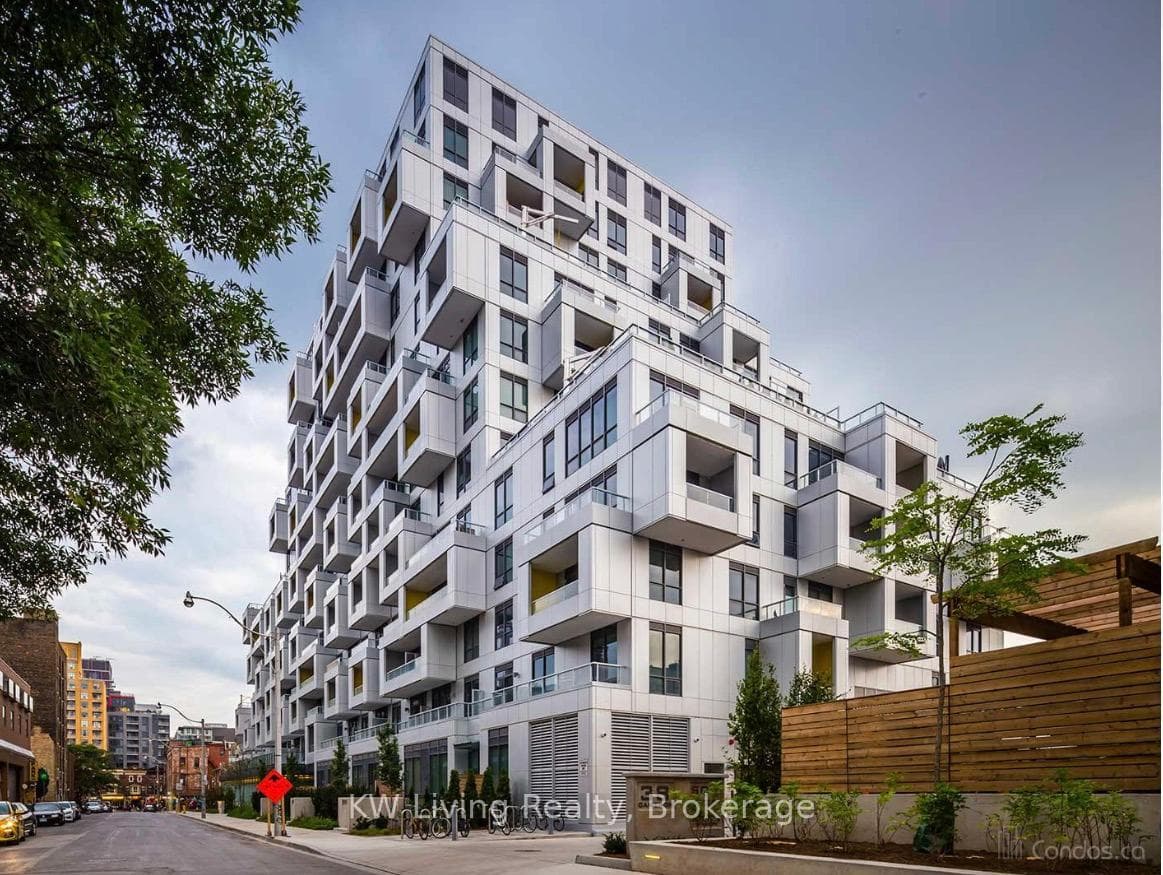 38 Cameron Street Unit 608, Downtown Toronto / Waterfront, ON M5T 0C3 - Photo 1