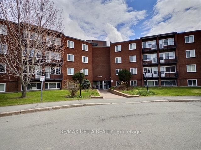 2044 Arrowsmith Drive Unit 105B, Beacon Hill North - South and Area