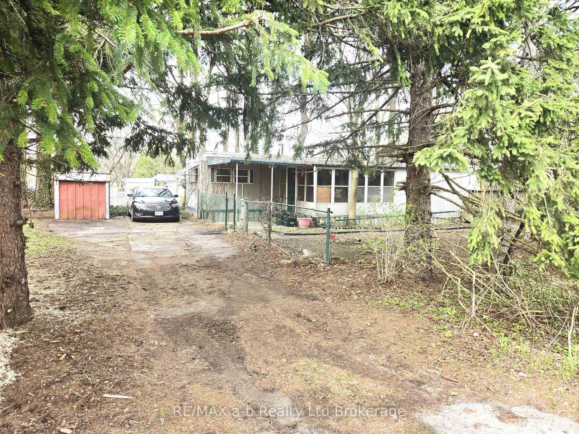1 First Street, Norfolk, ON N4B 2W6 - Photo 1