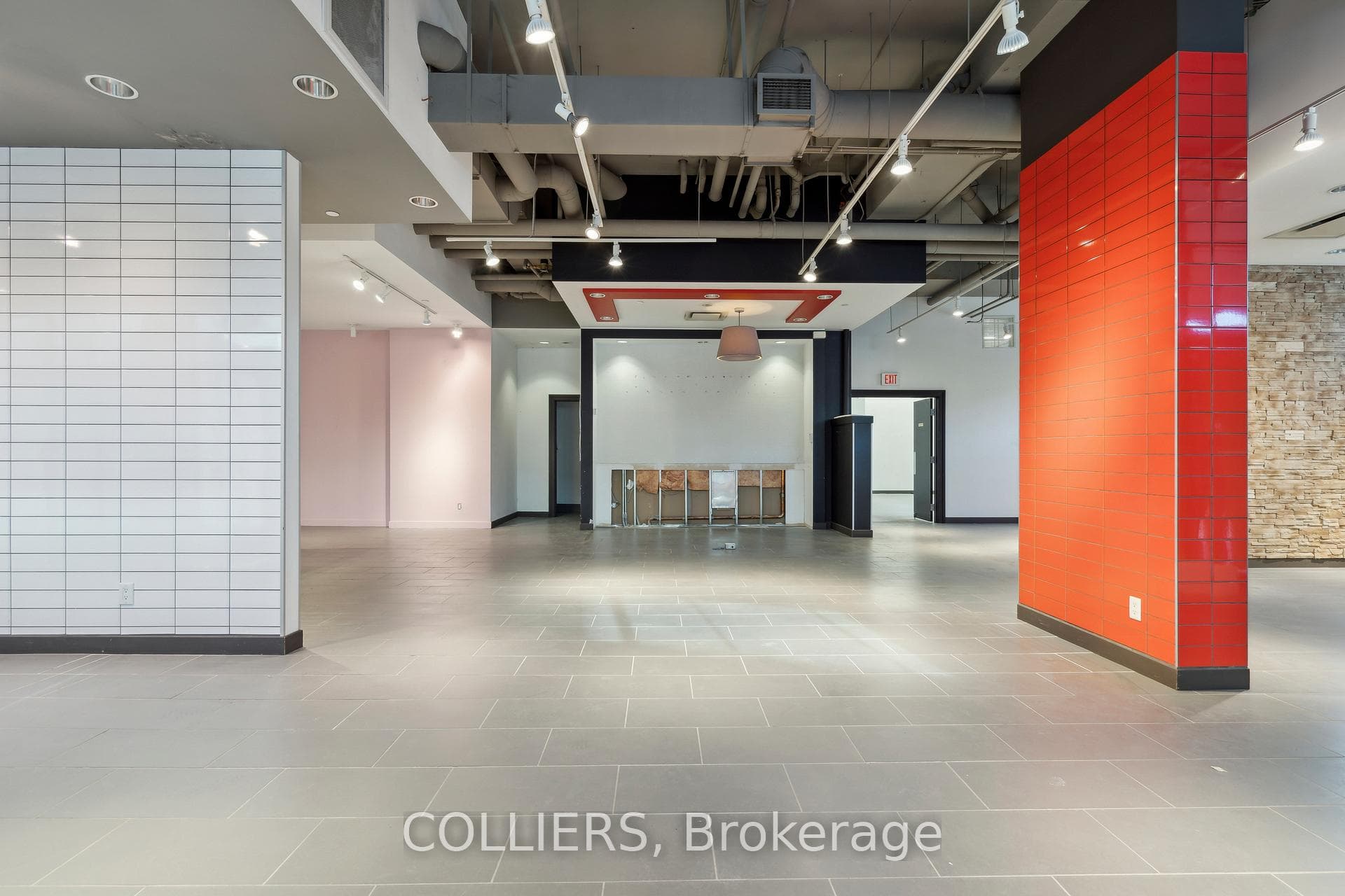 1847 Queen Street Unit 6-10, The Beaches / Upper Beaches, ON M4L 3Z9 - Photo 1
