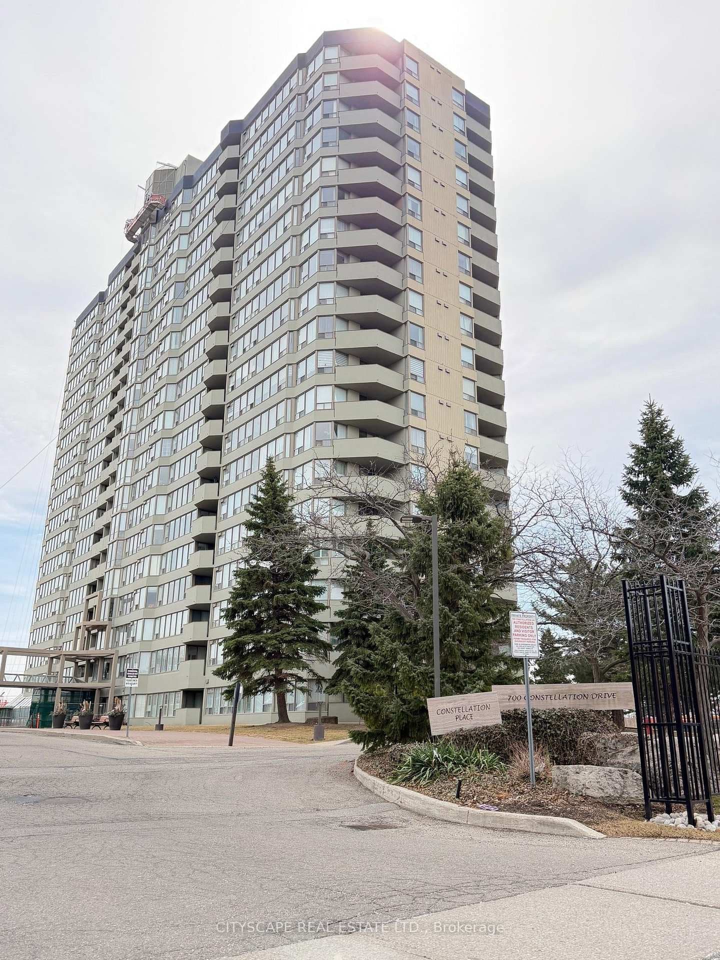 700 Constellation Drive Unit 1907, Mississauga, ON L5R 3G8 - Photo 1