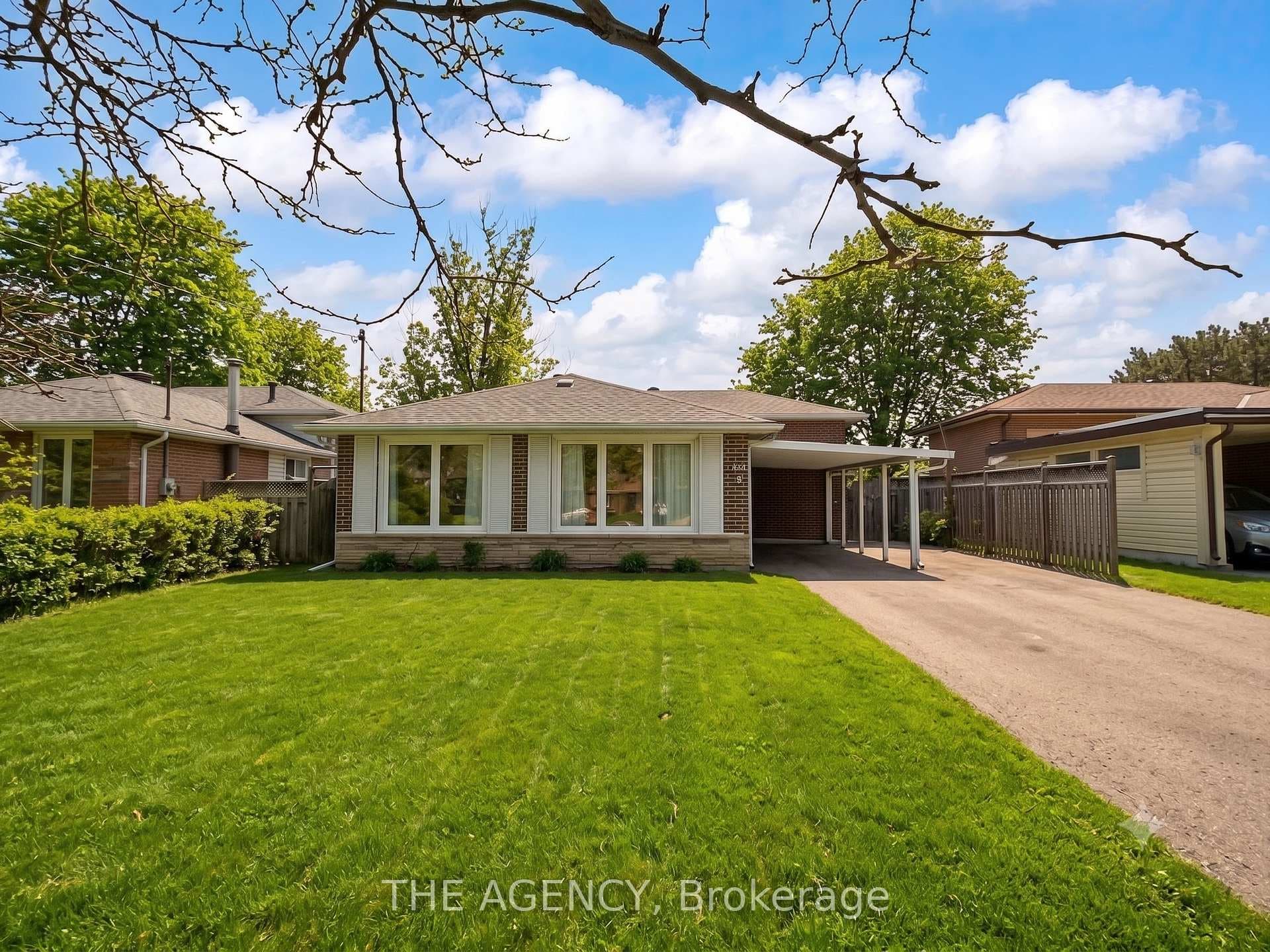 54 Manorglen Crescent, Agincourt / Milliken, ON M1S 1W4 - Photo 1