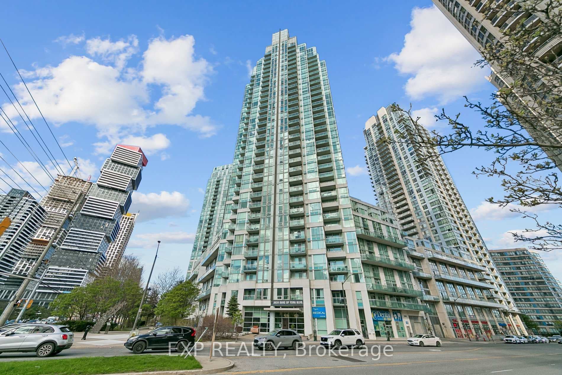 3939 Duke of York Boulevard Unit 3305, Mississauga, ON L5B 4N2 - Photo 1