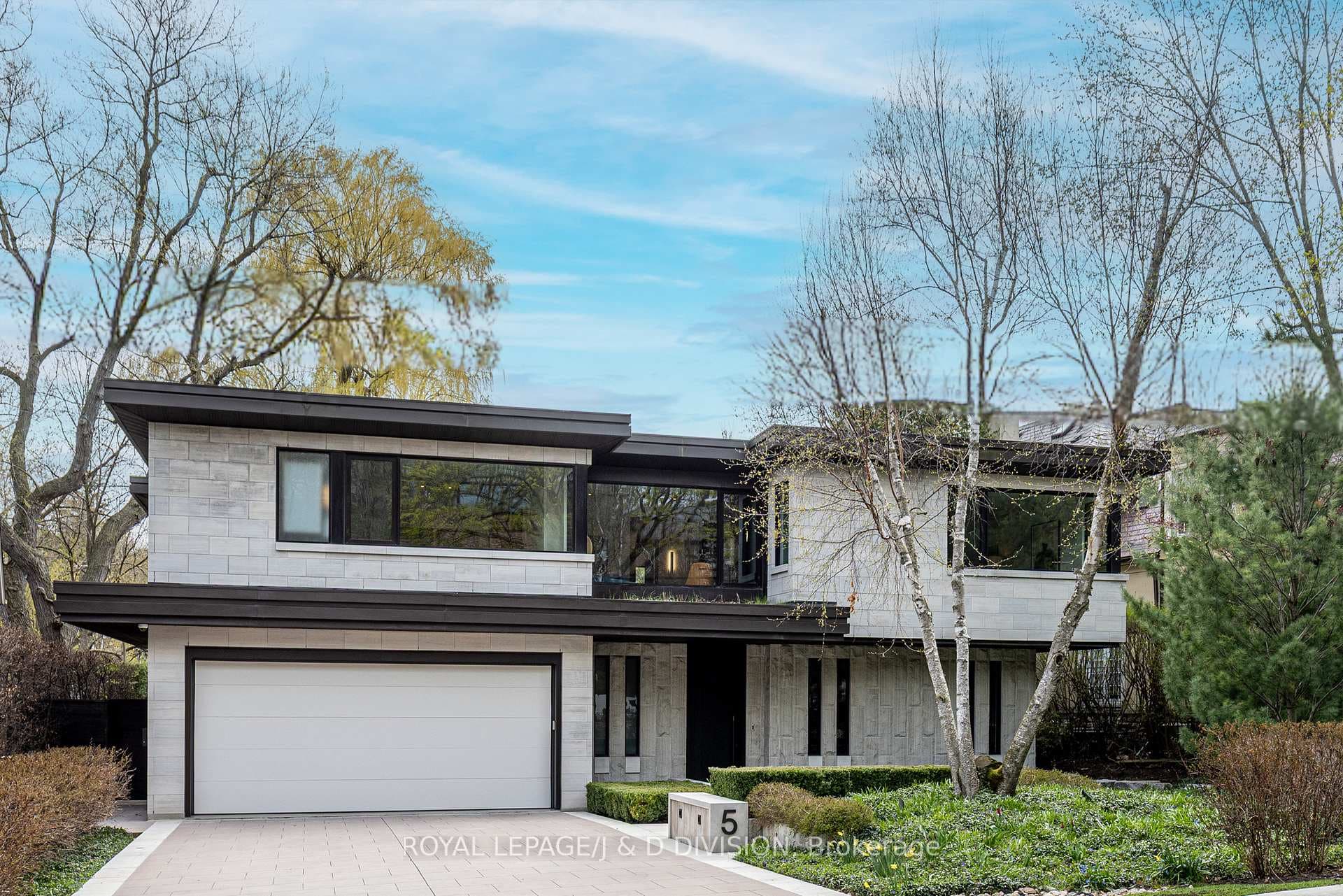 5 Brookfield Road, Bridle Path / York Mills / Hoggs Hollow, ON M2P 1B1 - Photo 1