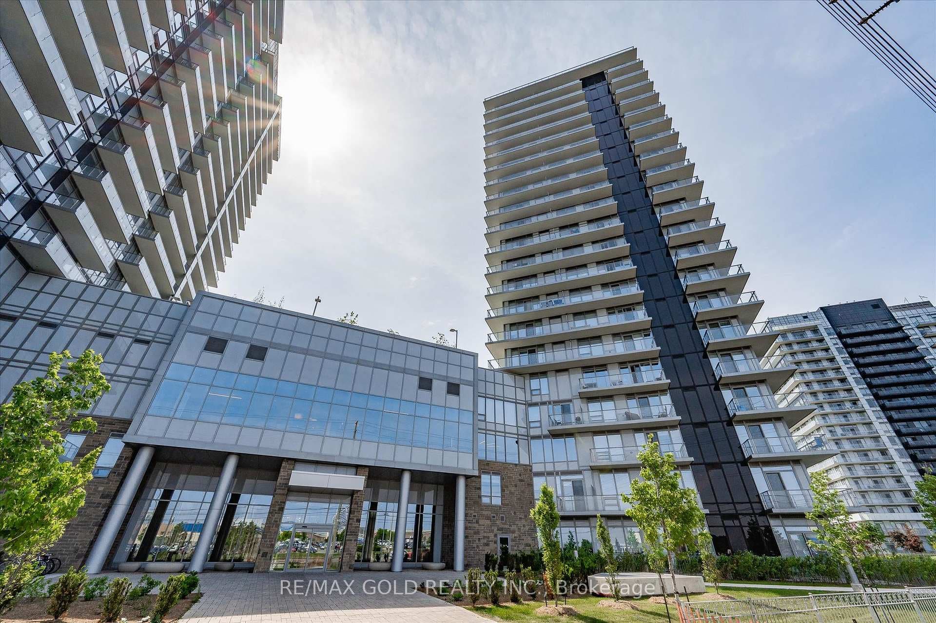 4675 Metcalfe Avenue Unit 1905, Mississauga, ON L5M 0Z7 - Photo 1